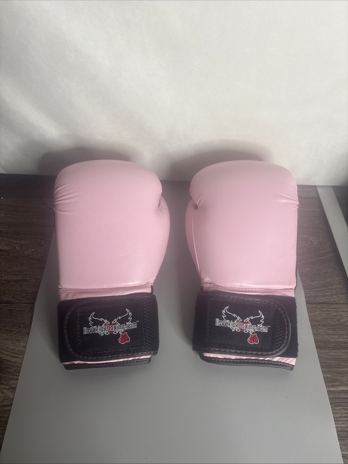 Century 12 Oz Boxing Gloves I love Kick Boxing Pink Women's Training*
