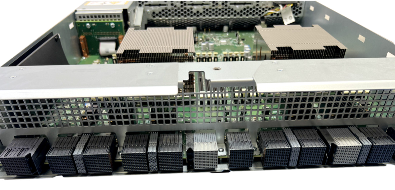 EMC VMAX Service Processor SP 110-324-305B-06 EMC VMAX200 No Memory/CPU