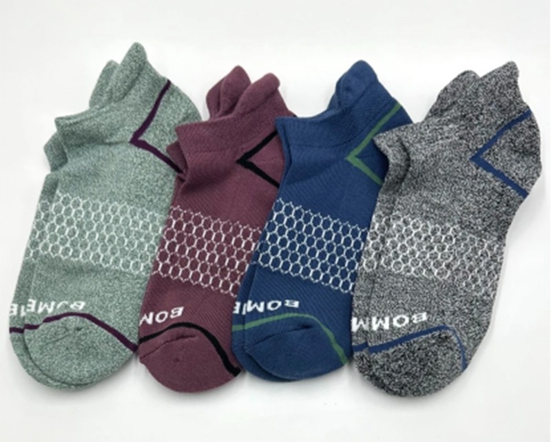 BOMBAS 4 pairs  Men's All-Purpose Performance Ankle Socks Size L 4 Colors Mix