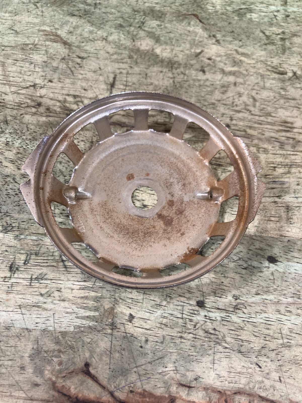 AFC Camp Master Lantern 1035 - Globe Rest - Rust inside