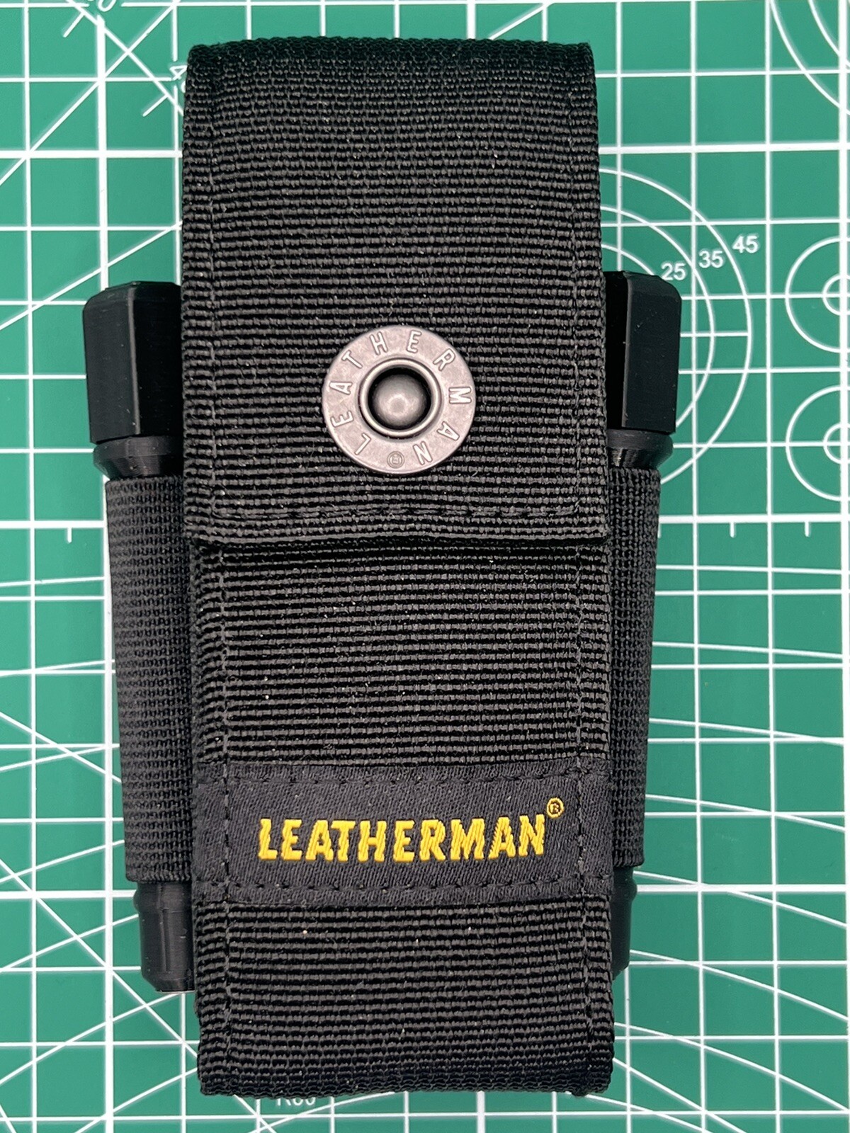 For/Multitool/EDC Tool. -2 Bit Holders-Bit Set- and -Flashlight-