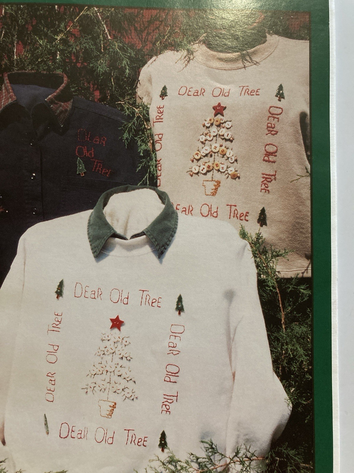 Dear Old Tree Primitive Stitchery Pattern Embroidery Christmas Tree Buttons