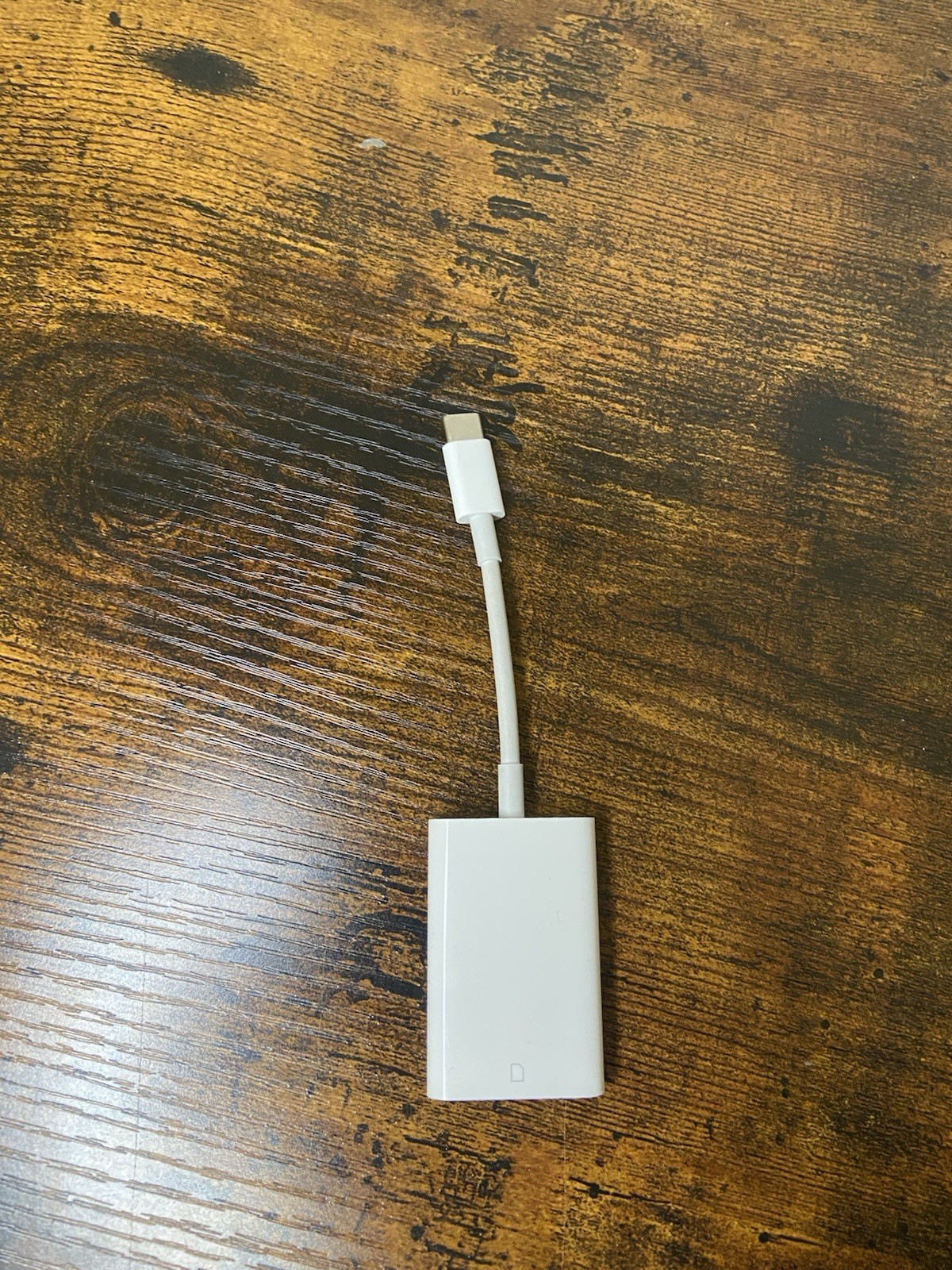 Apple USB-C to SD Card Reader A2082 White MW653AM/A Genuine
