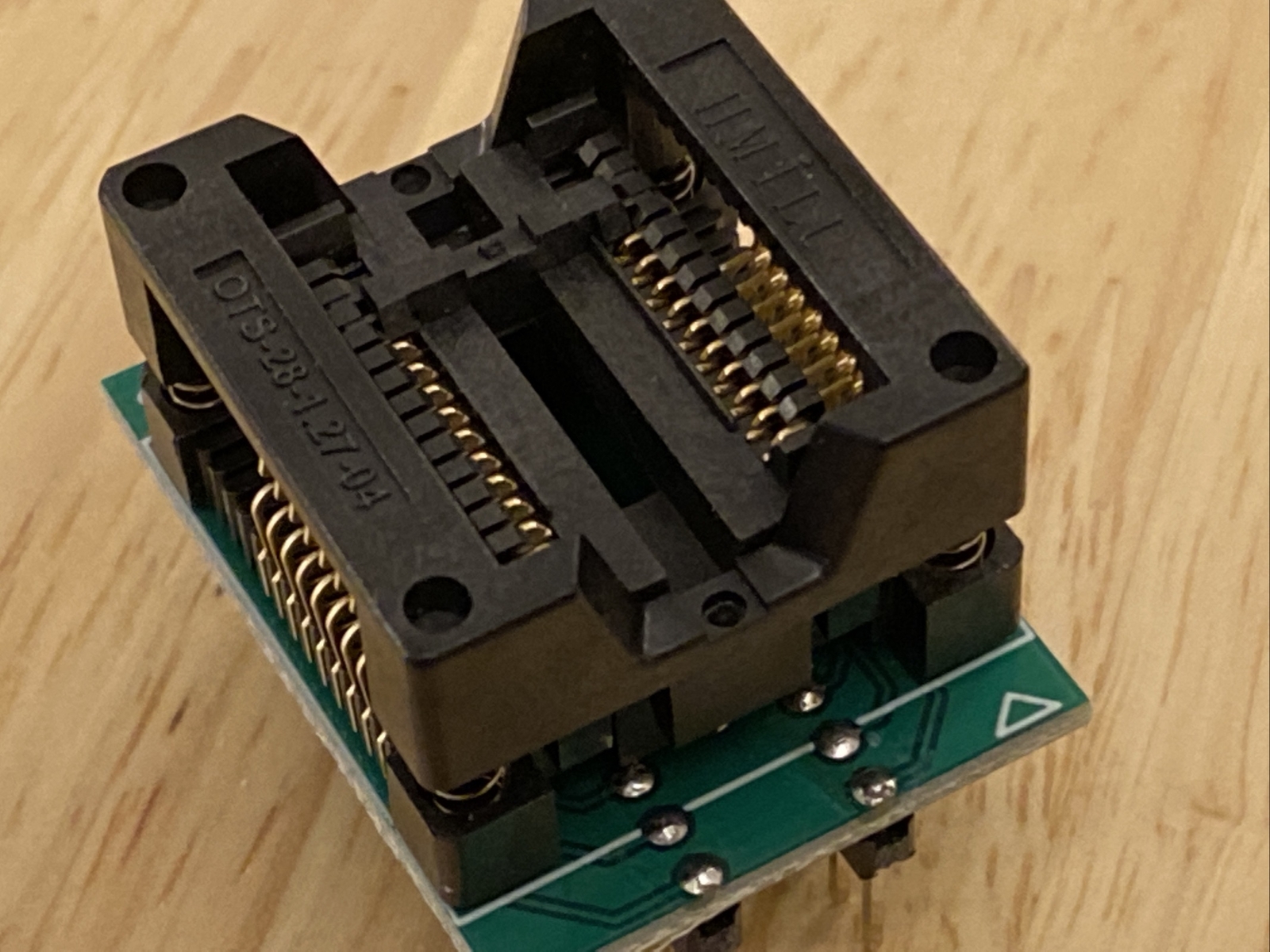 SOP20/SOIC20 (300mil Width/1.27mm Pitch) to DIP20 Solder-Free ZIF Adpter US SHIP