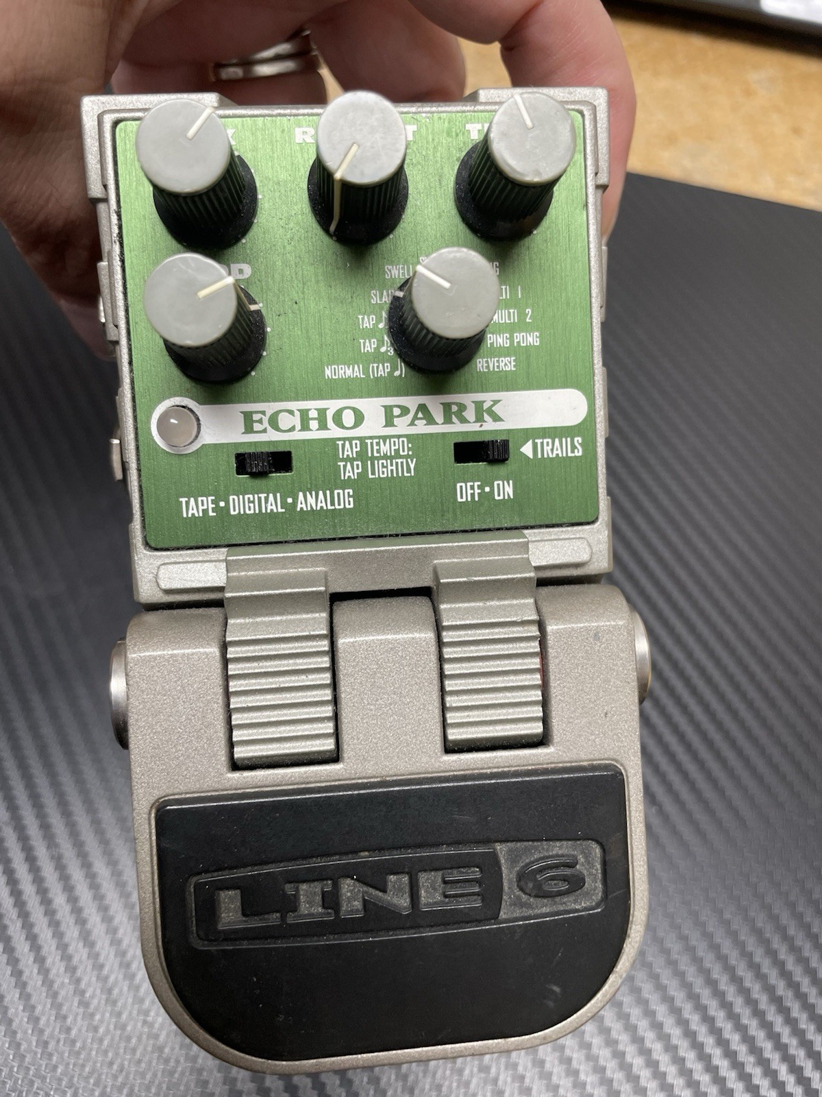 LINE 6 ECHO PARK DELAY PEDAL