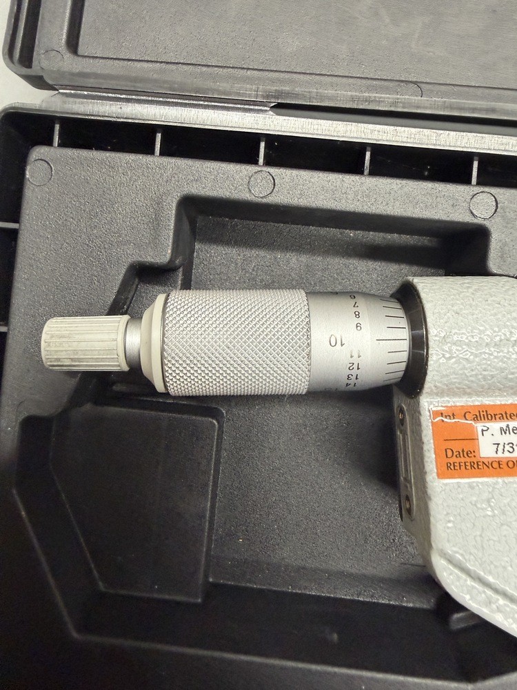 MITUTOYO 1-2” DIGITAL MICROMETER 293-331-30, IP65, .00005”