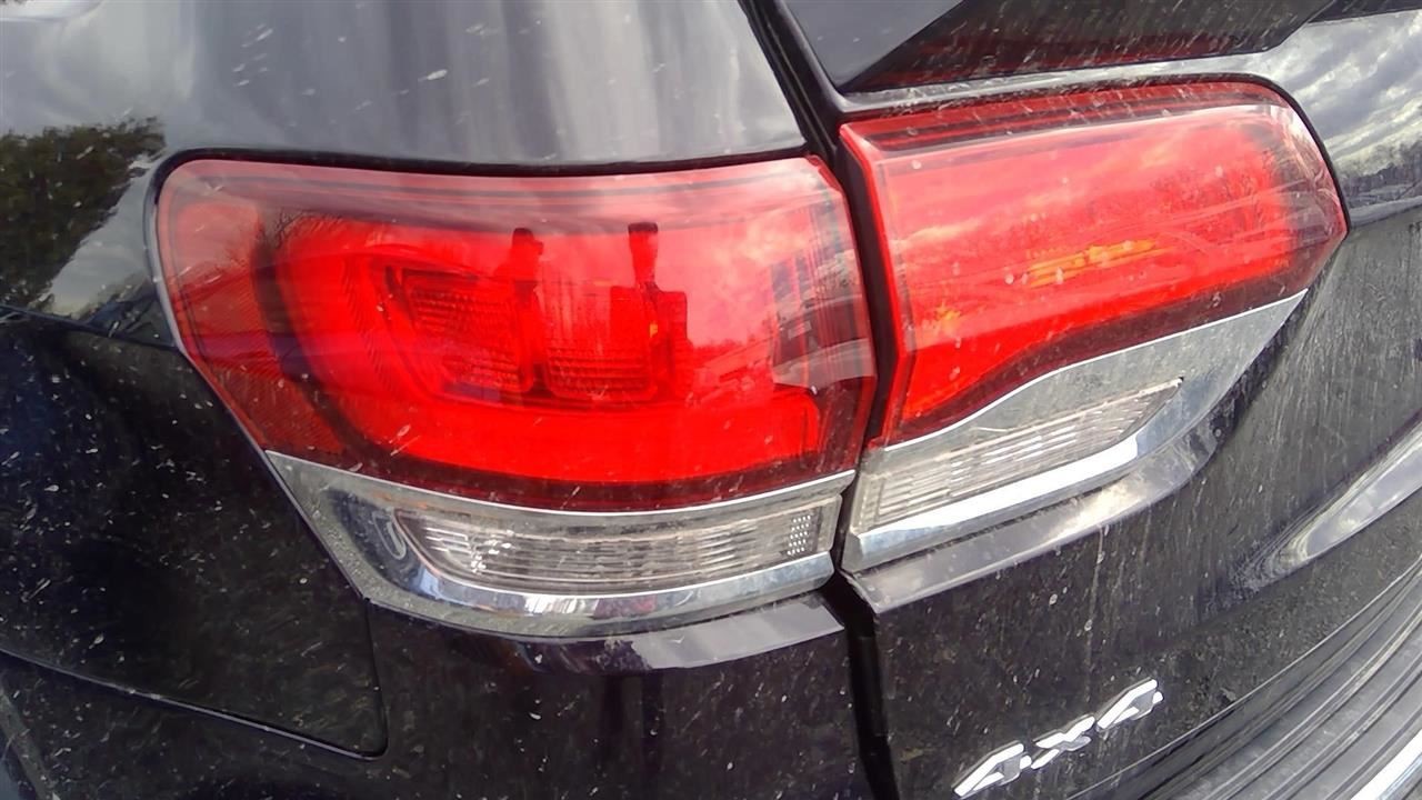 GRANDCHER 2020 Glove Box 2128852