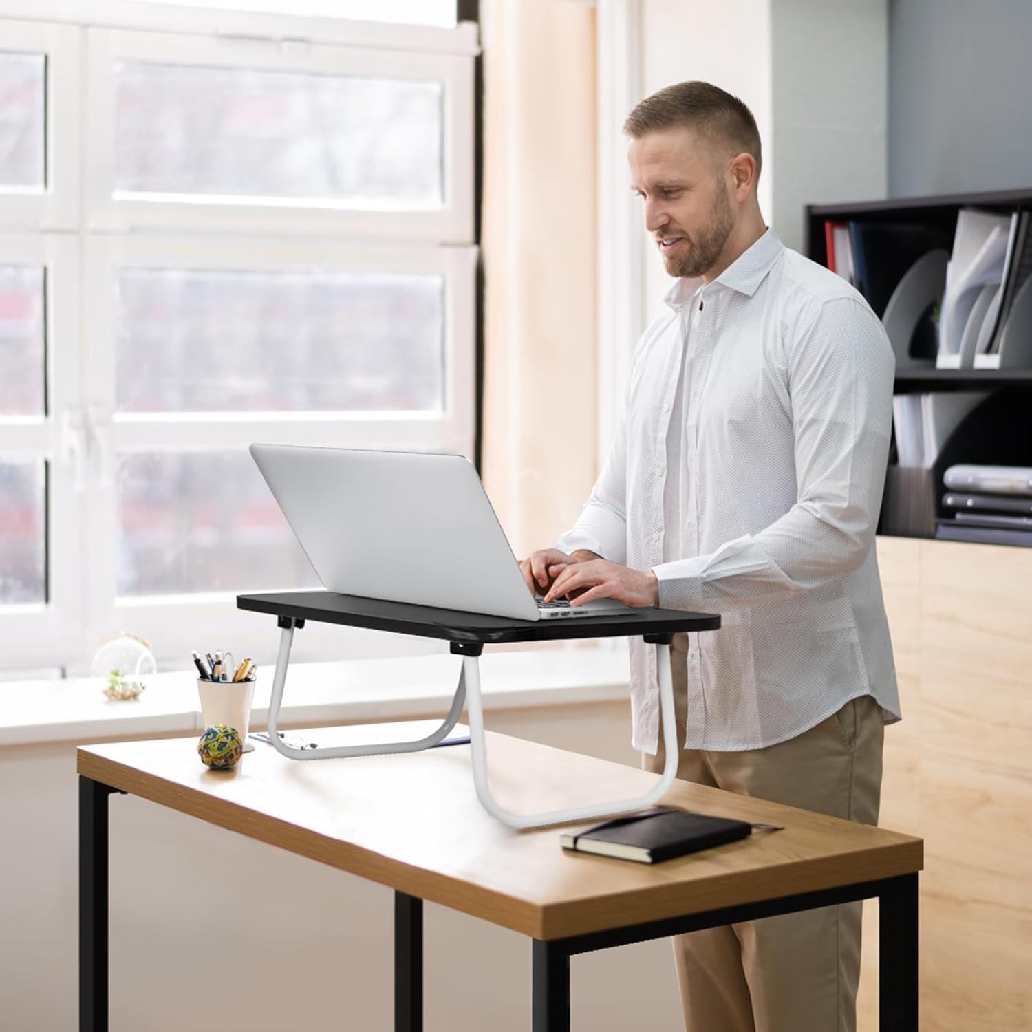 Versatile Foldable Desk Tray - Ideal for Working, Reading & Breakfast in Bed