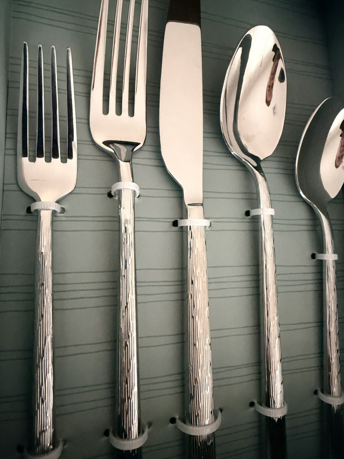 St. James 20pcs Flatware Set, Silver