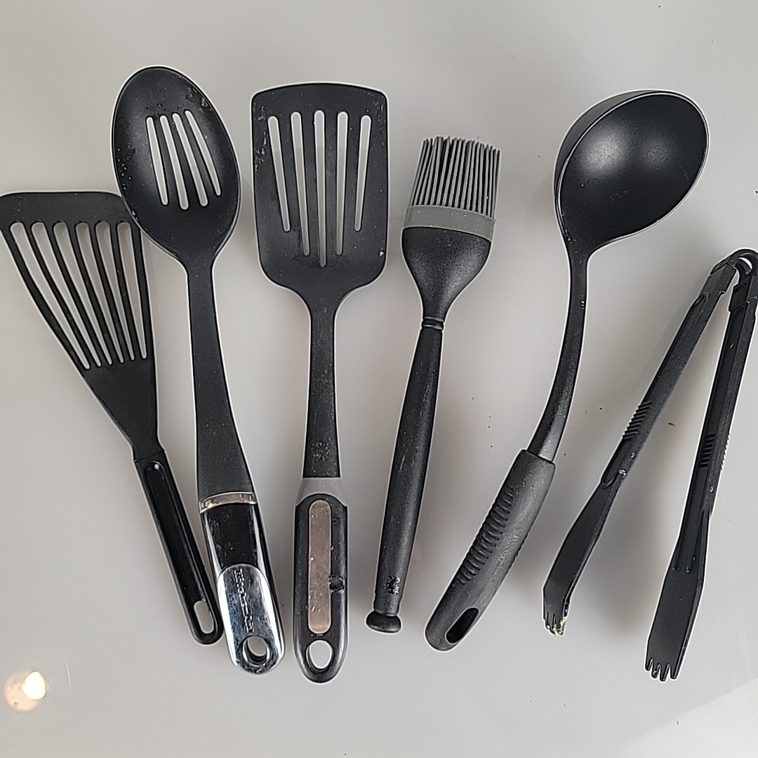 Black Kitchen Utensils Ladle Brush Two Spatulas Tongs Slotted Spoon Silicone