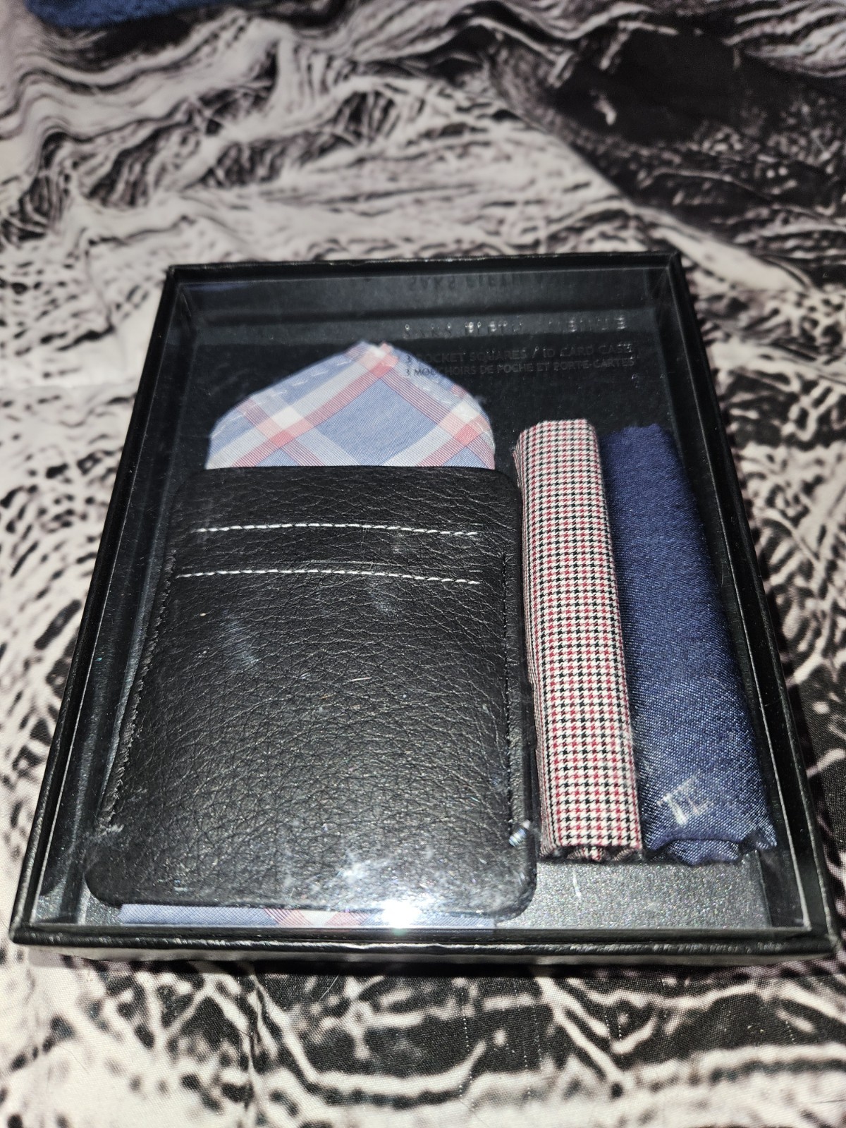 Saks Fifth Ave Gift Set 3 Pocket Squares/ID Card Case Assorted NWT