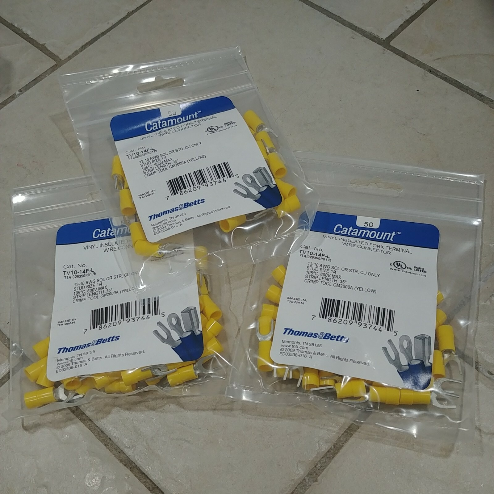 Lot of 150 12-10 AWG Vinyl-Insulated Spade Terminals - TV10-14F-L Free Shipping