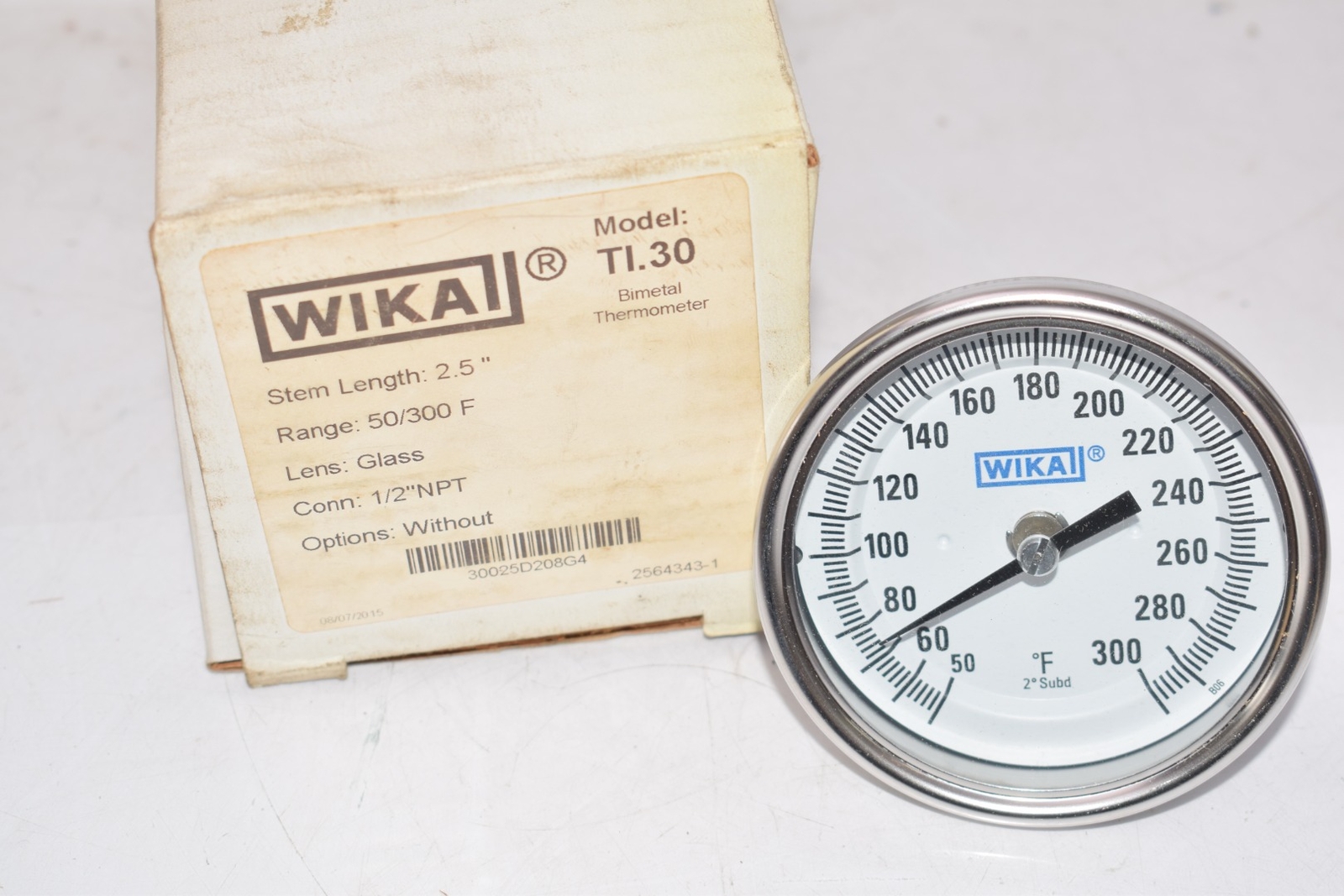 NEW WIKA TI.30 Bimetal Thermometer Stem Length: 2.5'' Range: 500/300 F Glass Len