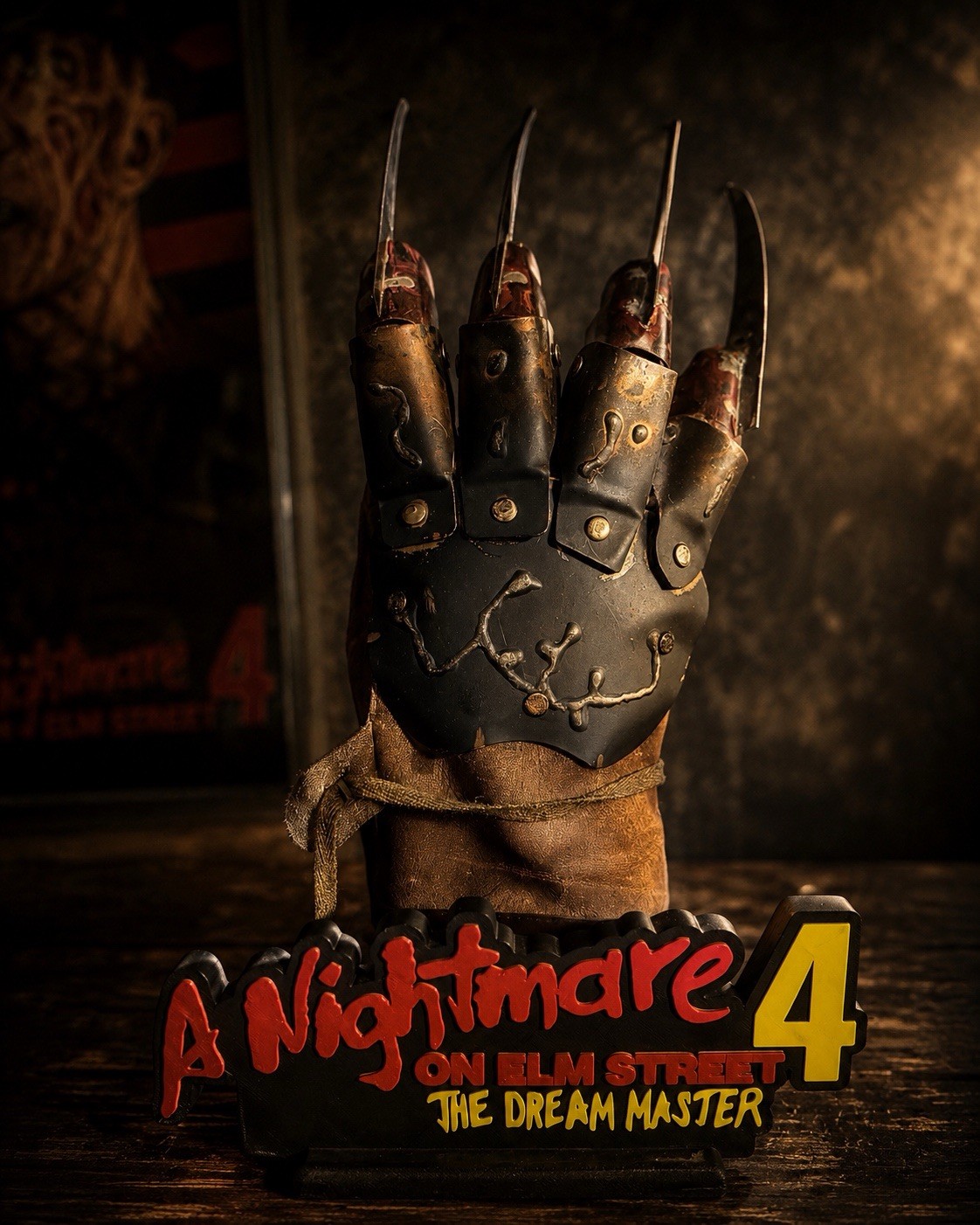 Nightmare On Elm Street 4 Dream Master Freddy Glove With Custom Stand
