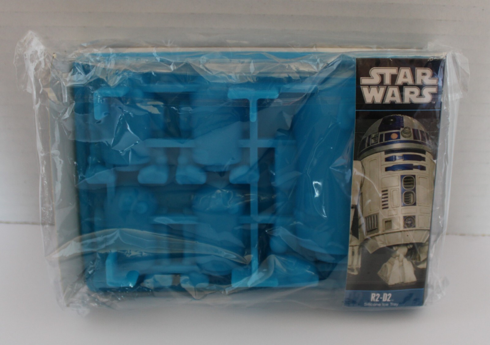 Star Wars R2-D2 Silicone Ice Tray brand new!