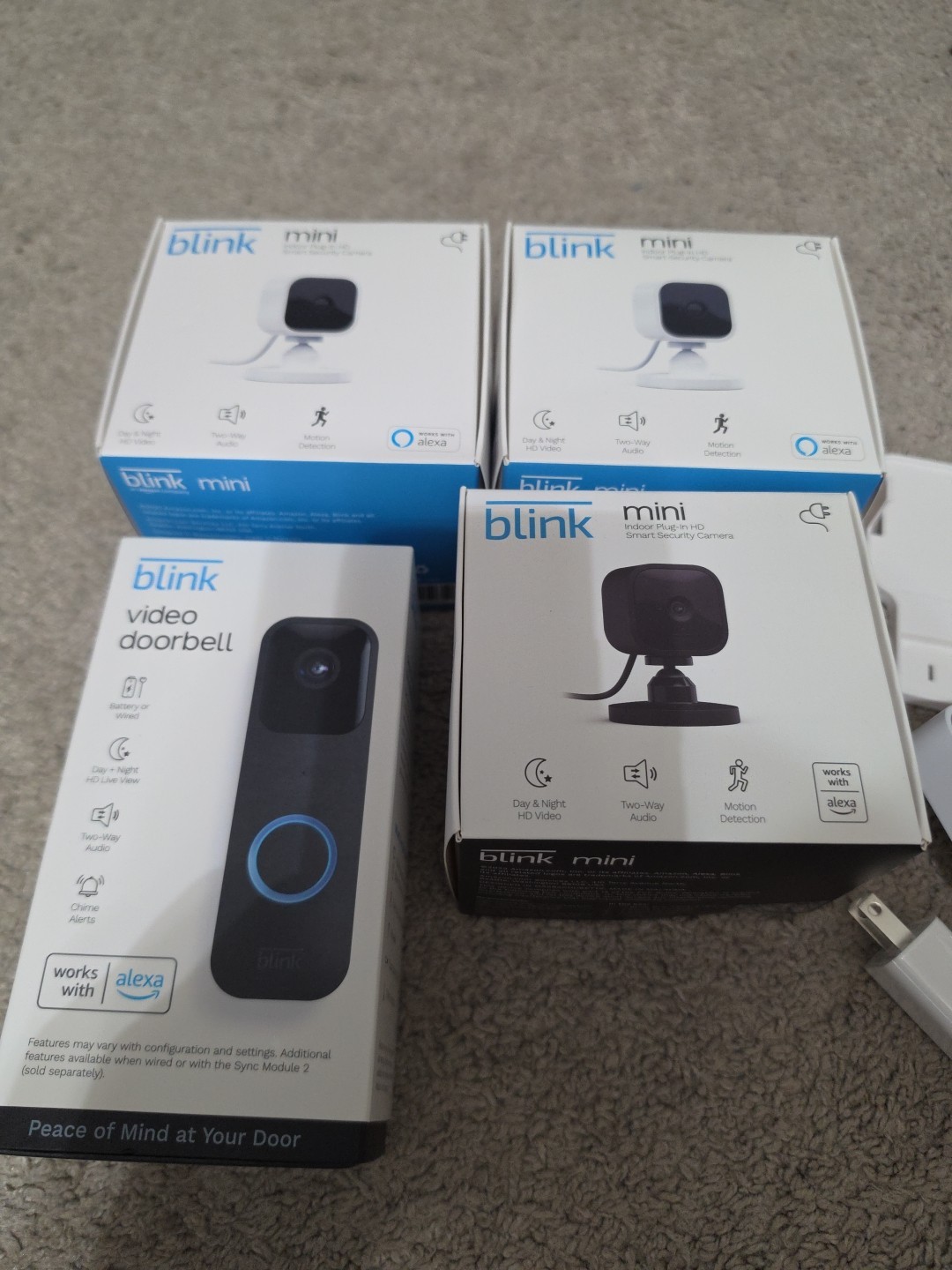 Blink Video Doorbell 3 Mini Indoor Plug-in Hd Camera + Sync Module 2 W/ Bracket