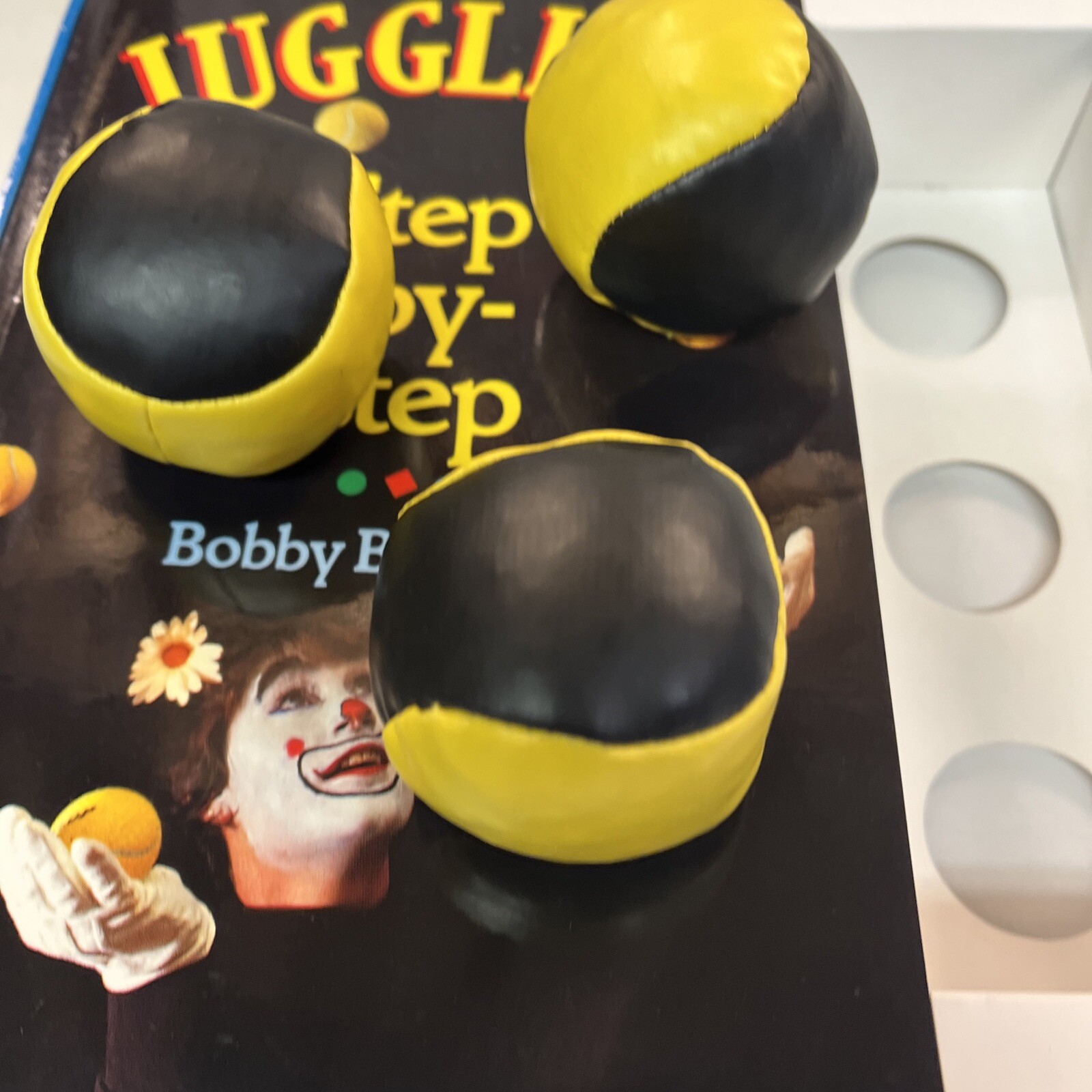 Juggling Step By Step By Bobby Besmehn, --- Complete Set