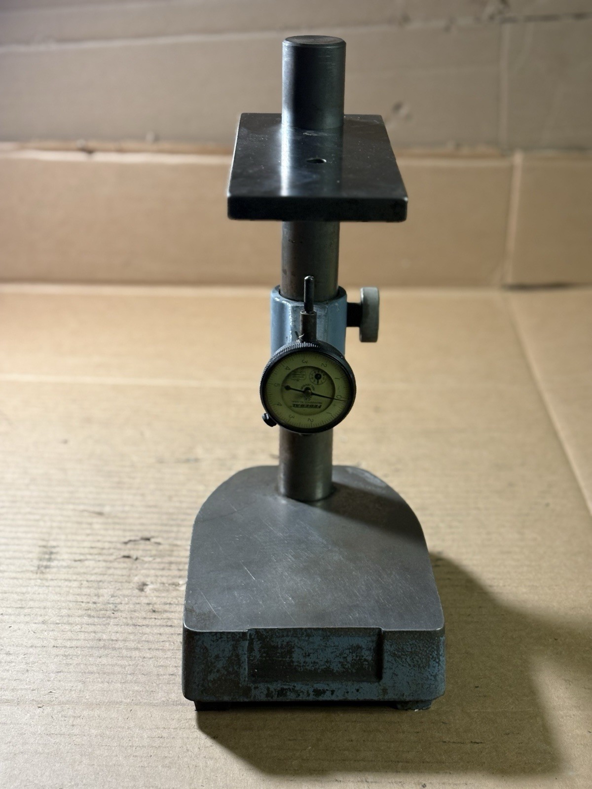 Federal Gage C21 Fully Jeweled Dial Indicator and Machinist Inspection Stand