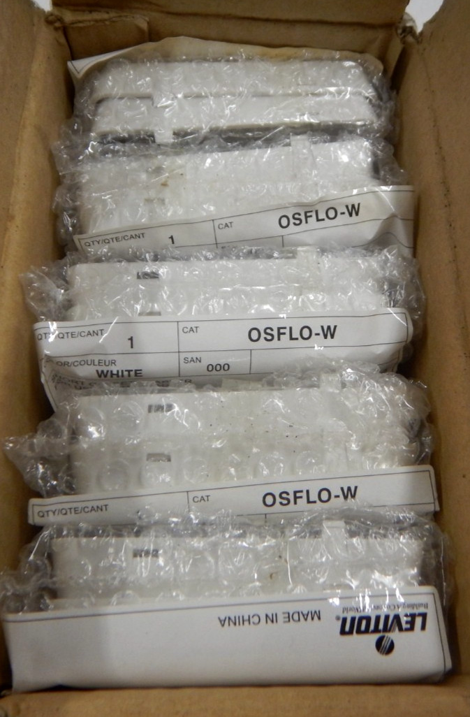 (10) LEVITON OSFLO-W SHORT OFFSET ADAPTER FOR HIGH BAY OCCUPANCY SENSOR FOR OSHX