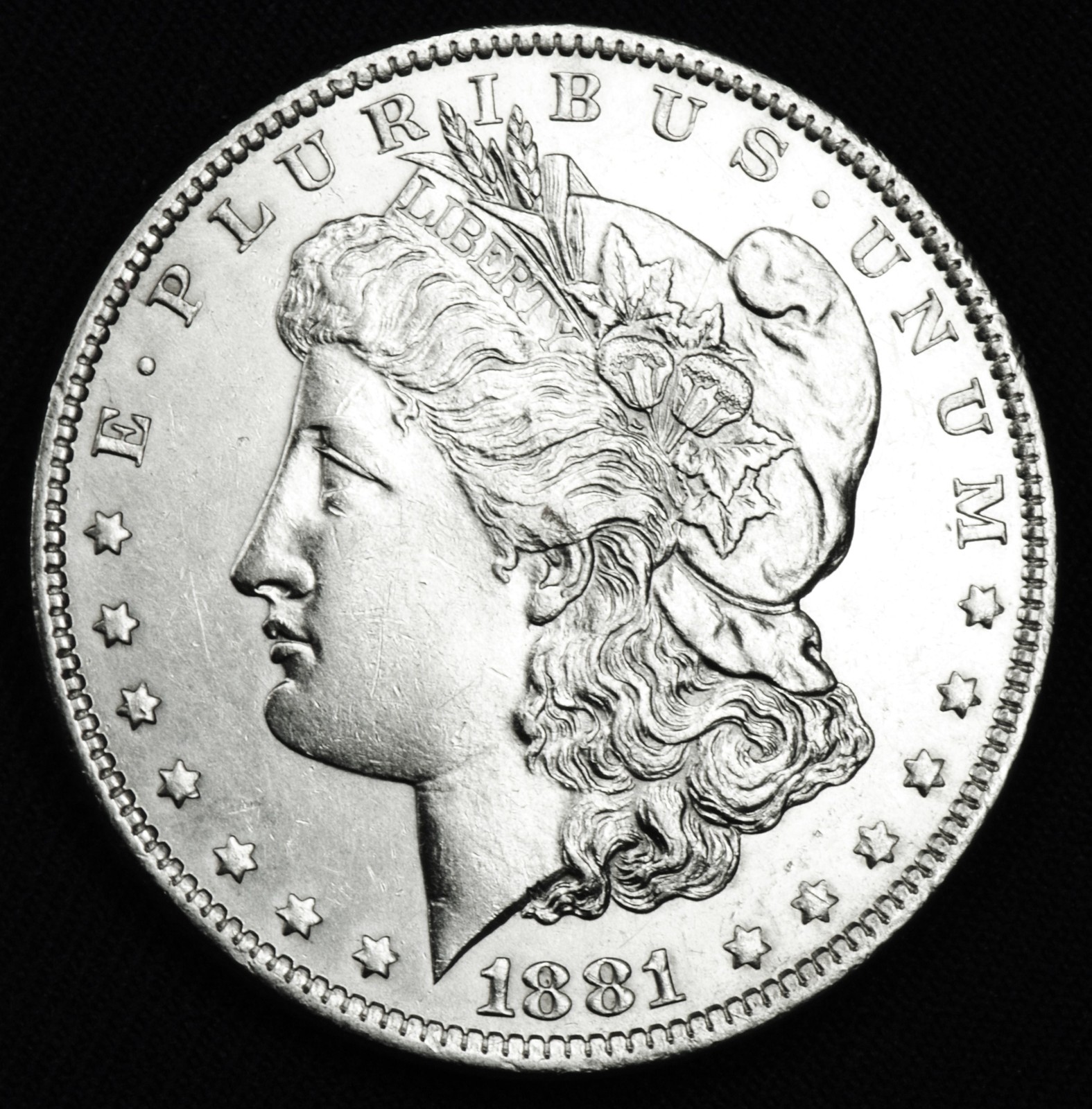 1881-o Morgan Silver Dollar.     Full Chest Feathers.     BU  (Inventory A)