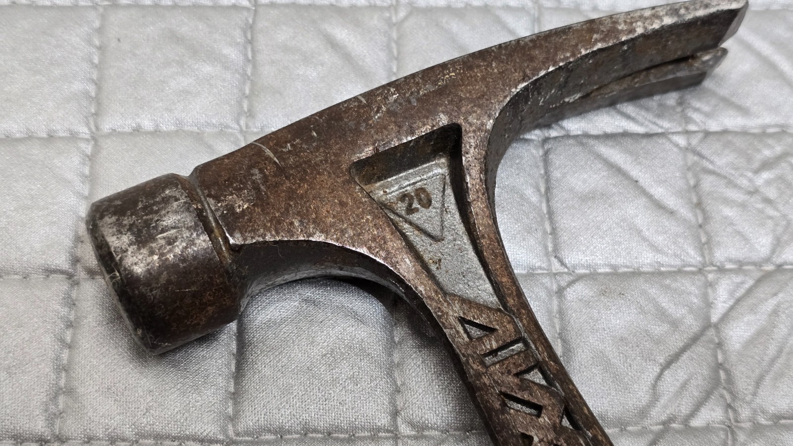 Stanley AVX Framing Hammer - 20 oz