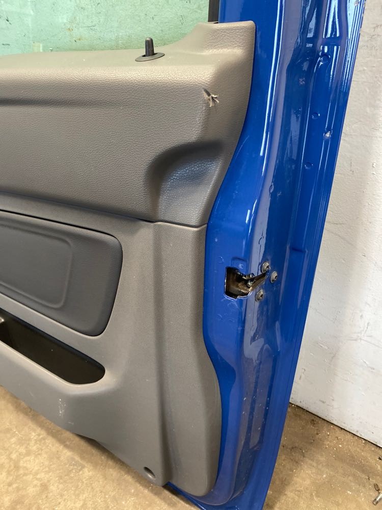 Door for International LT (606-13332)