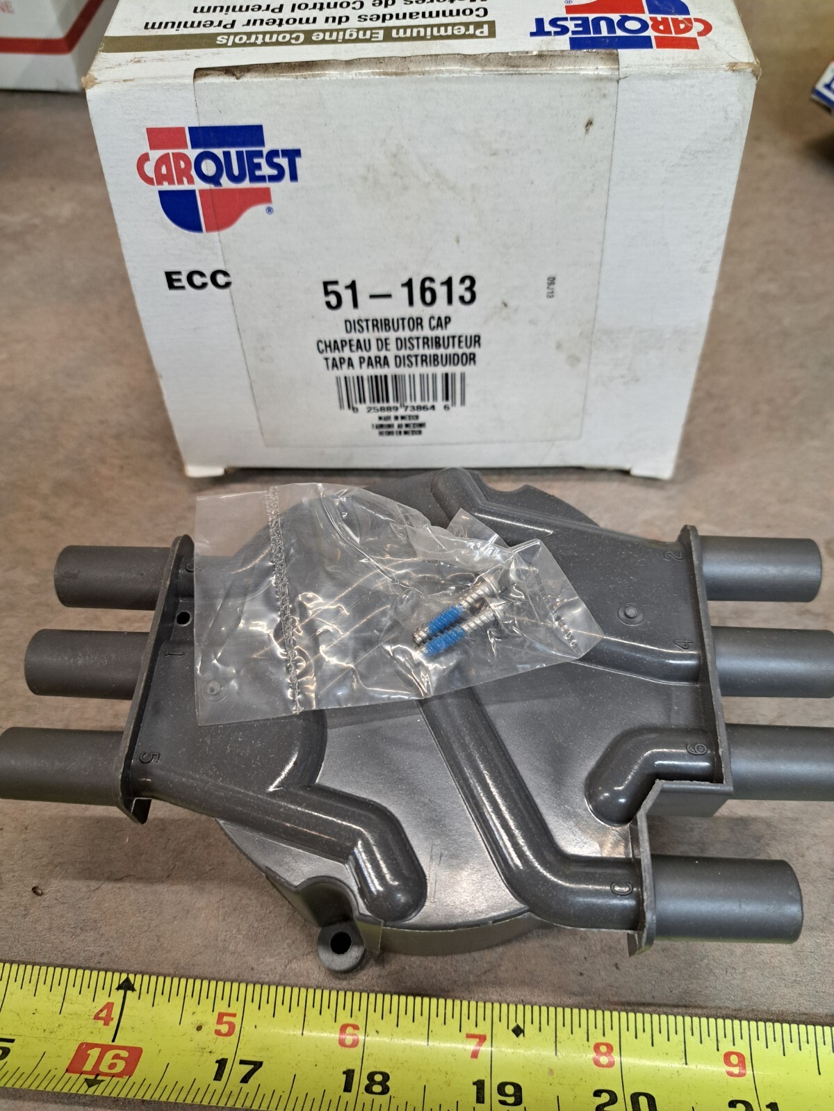 NOS Car Quest 51-1613 Distributor Cap FREE SHIPPING
