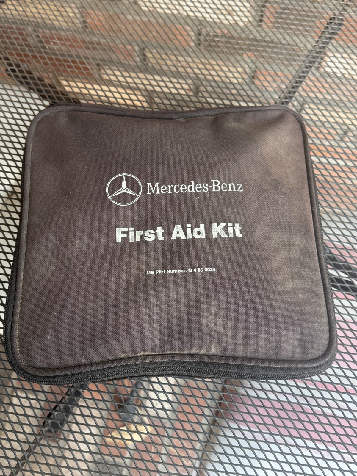 Mercedes-Benz First Aid Kit with Original Supplies Q4860024