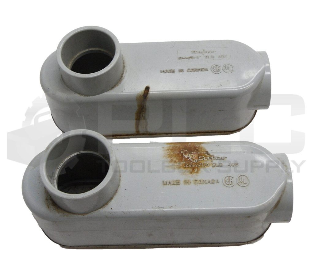 LOT OF 2 NEW SCEPTER SLB 40S PVC CONDUIT BODY 1-1/4" *READ*