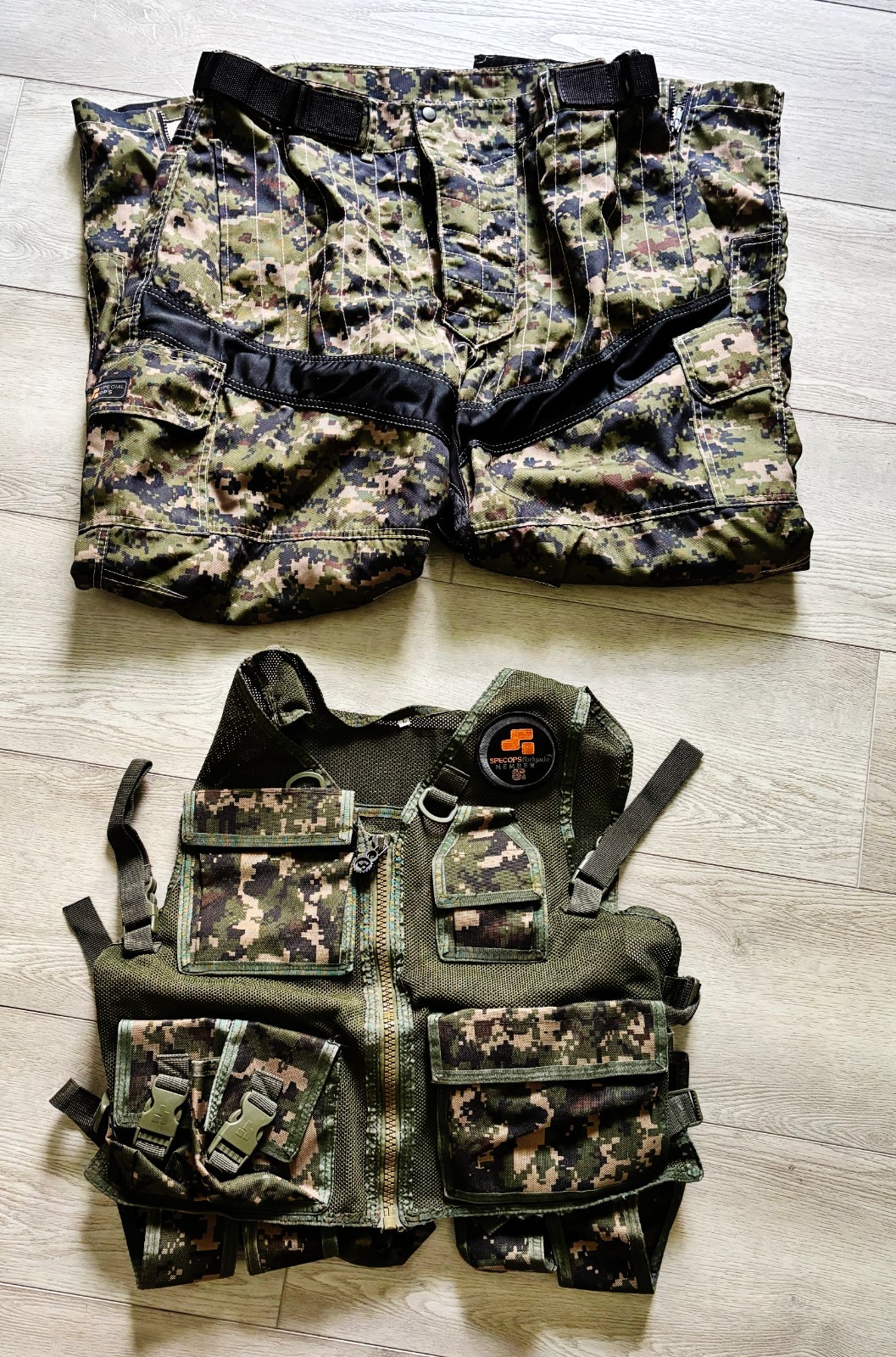 "Specops"  Paintball gear like n, Pants are XL and Vest
