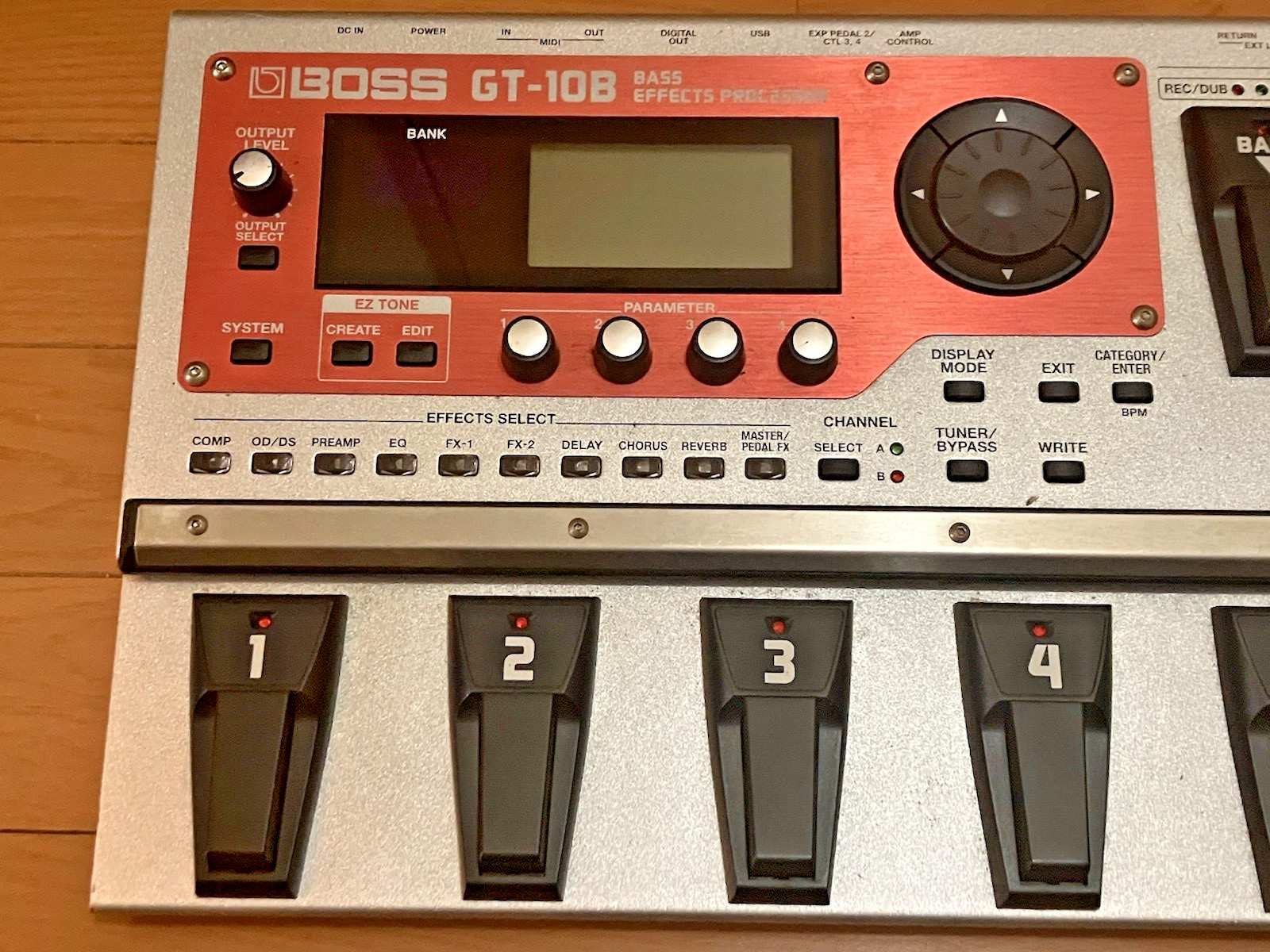 Boss GT-10B Bass Effects Processor Multi Effects Used From Japan