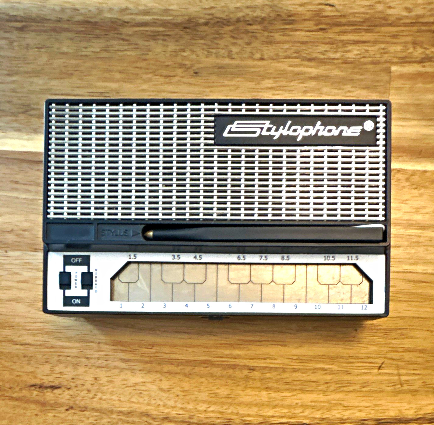 Stylophone Stylophone 12-Key Handheld Electronic Pocket Synthesizer