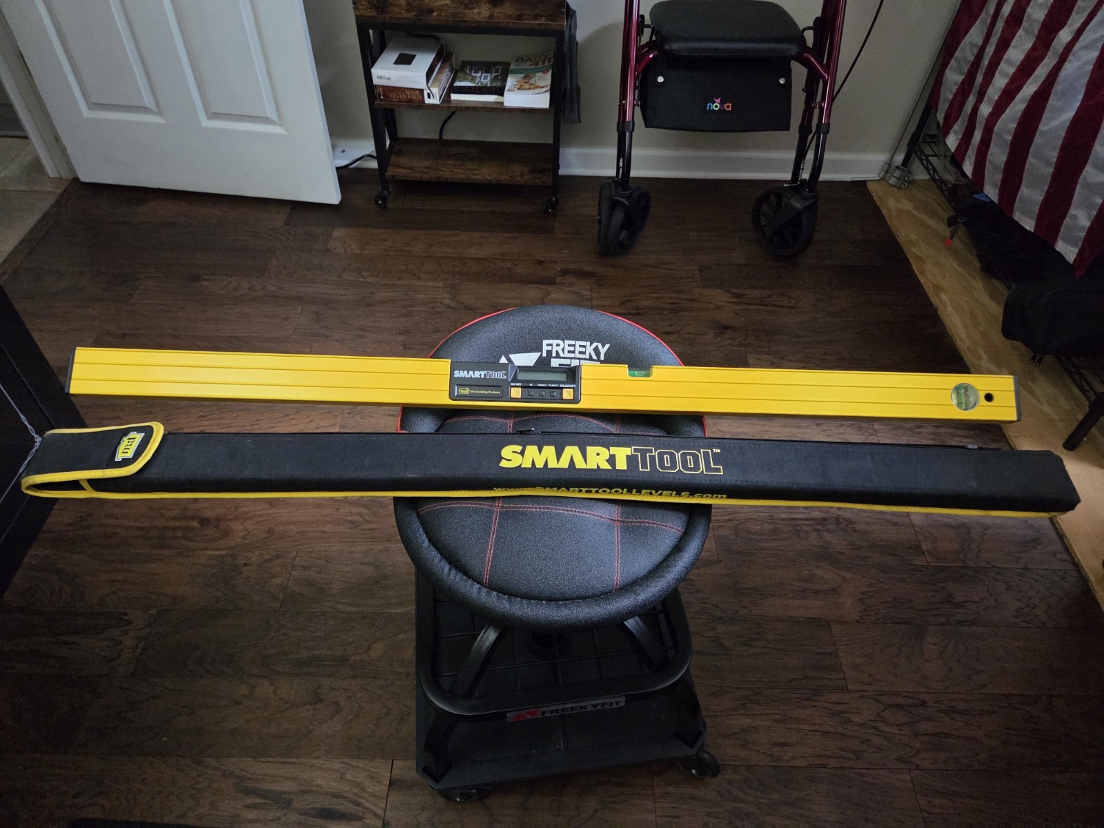 SMARTTOOL® 48 Inch Digital Level. M-D Building Products 92325
