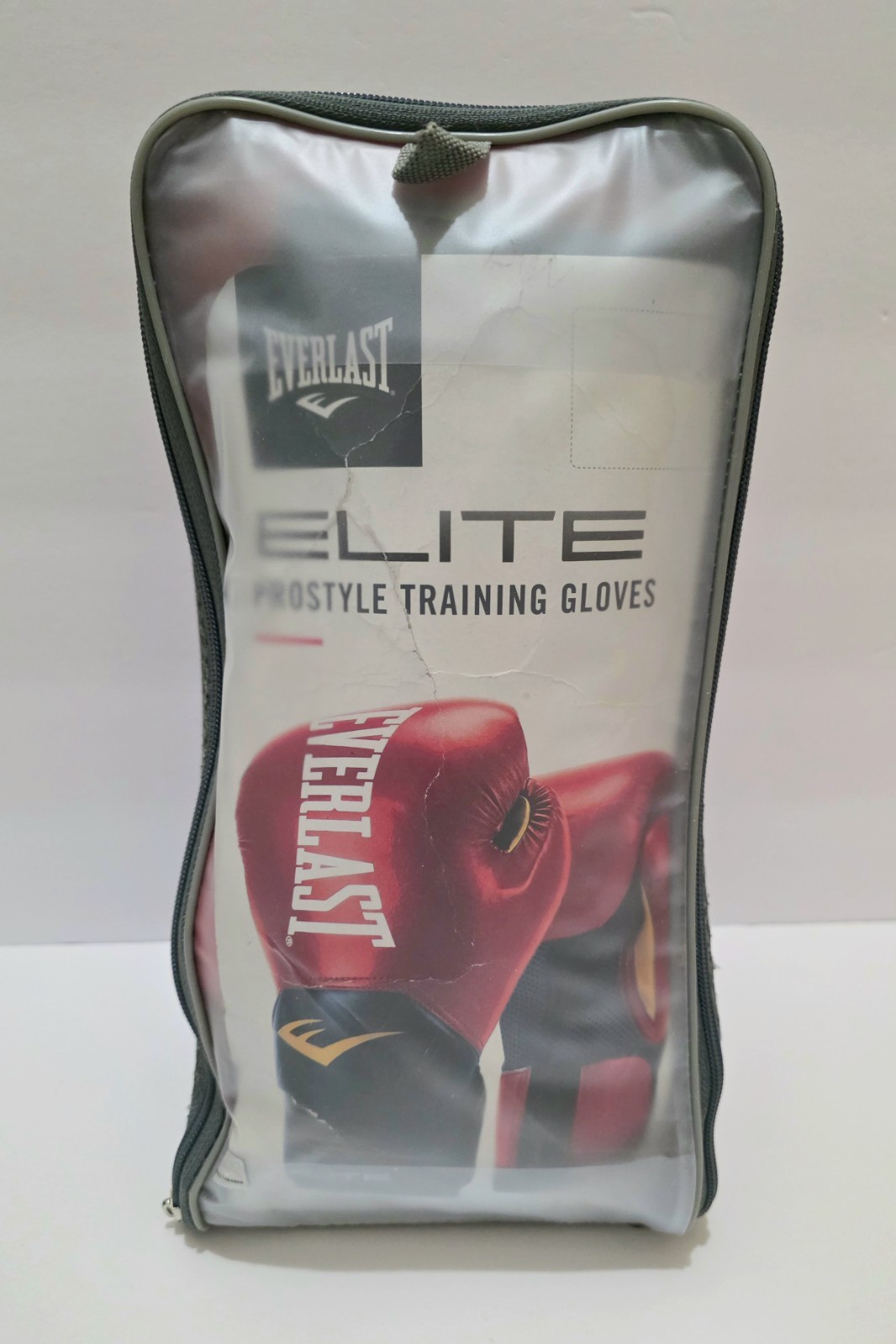 Everlast Pro Style Elite Workout Training Boxing Gloves Size 16 Ounces, Red