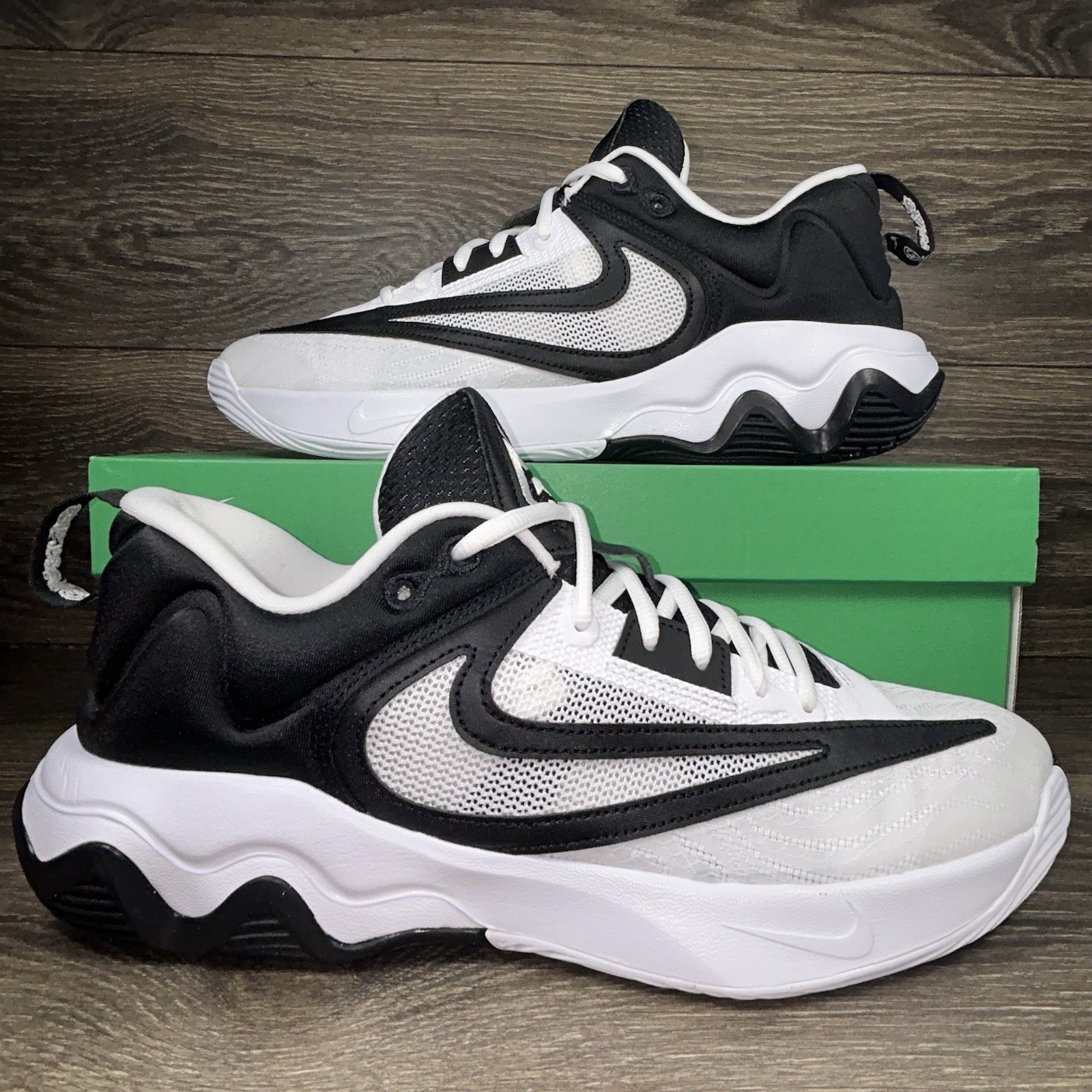 Nike Men's Giannis Immortality 3 Oreo White Black Basketball Shoes Sneakers New