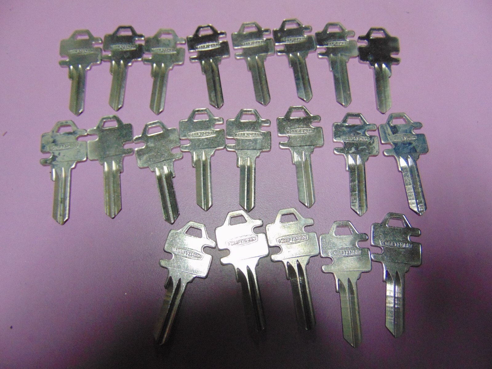 20  KEYS ORG. CHARFTMAN   KEYS BLANKS UNCUT       LOCKSMITH