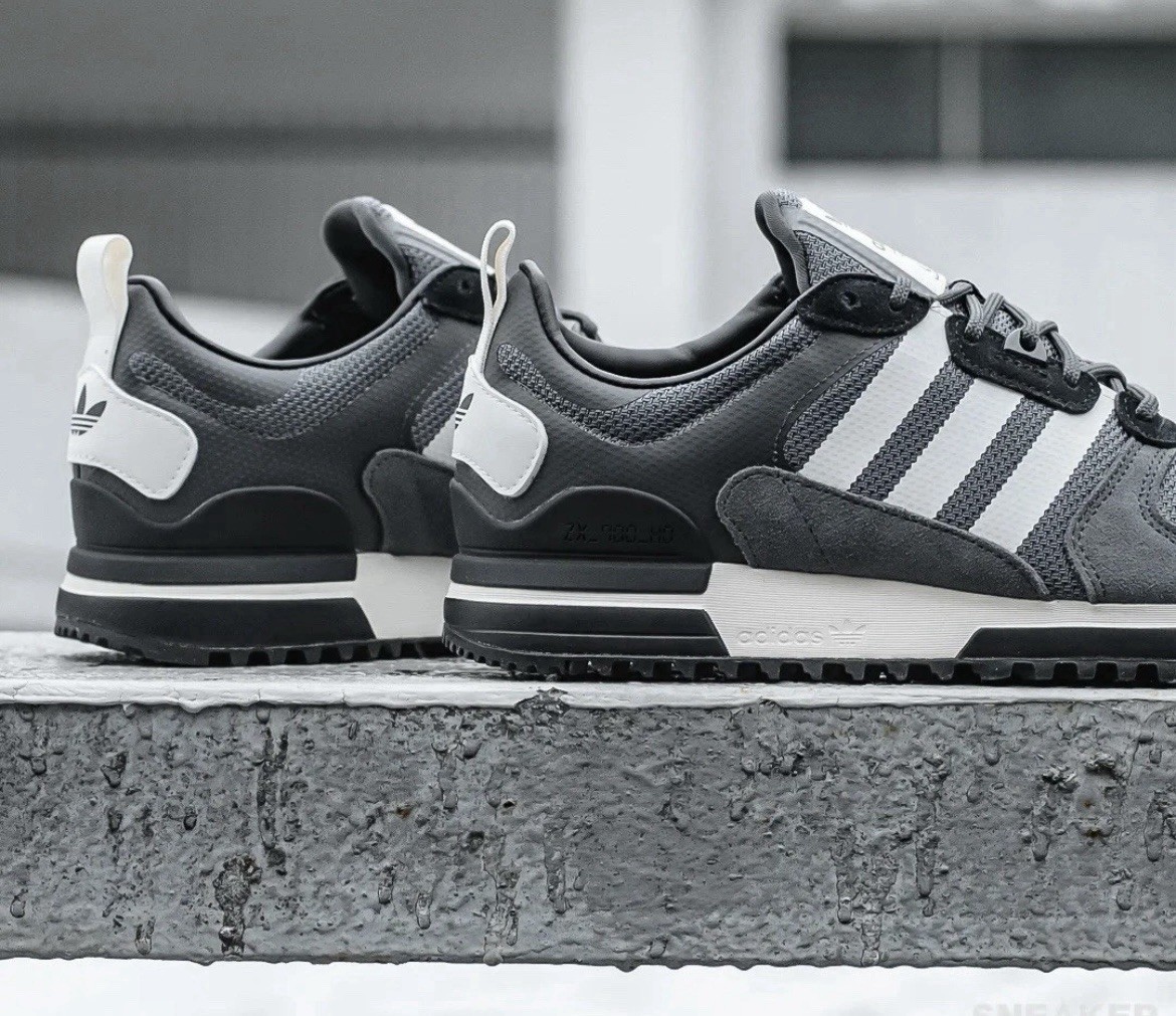Adidas Original ZX 700 HD Men’s Running Shoe Athletic Sneaker Gray Footwear NEW