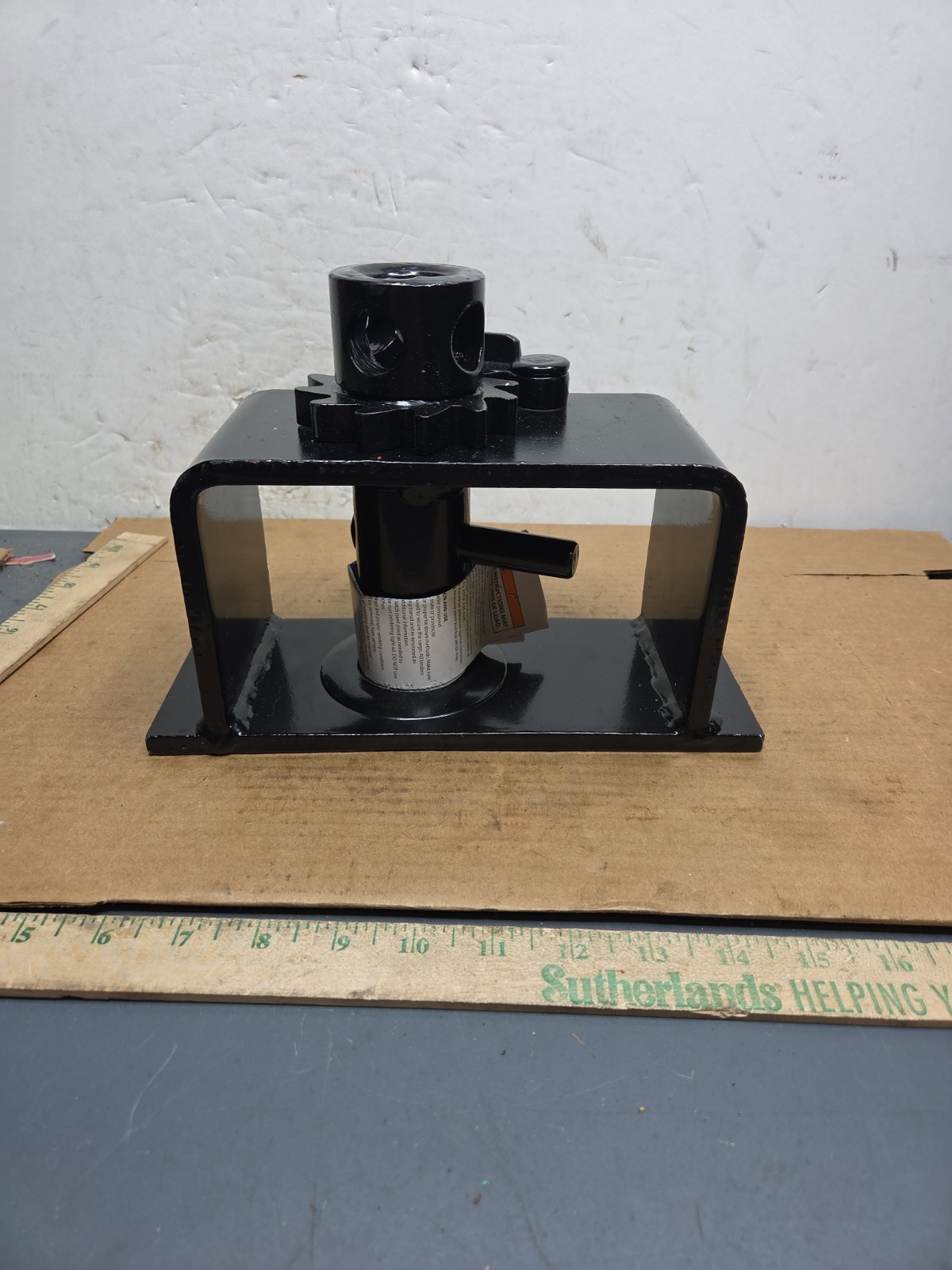new Ancra 41696-11 Trailer Winch Mount   Steel, End Mount Left Hand Cable Winch