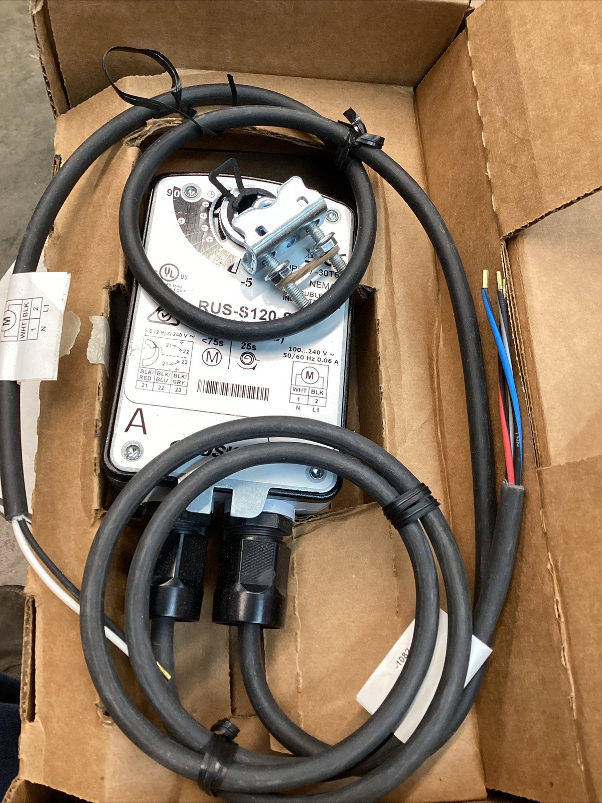 RUSKIN RUS-S120-S ACTUATOR, 3Nm / 27 LB, 120V, NEMA2, SWITCH