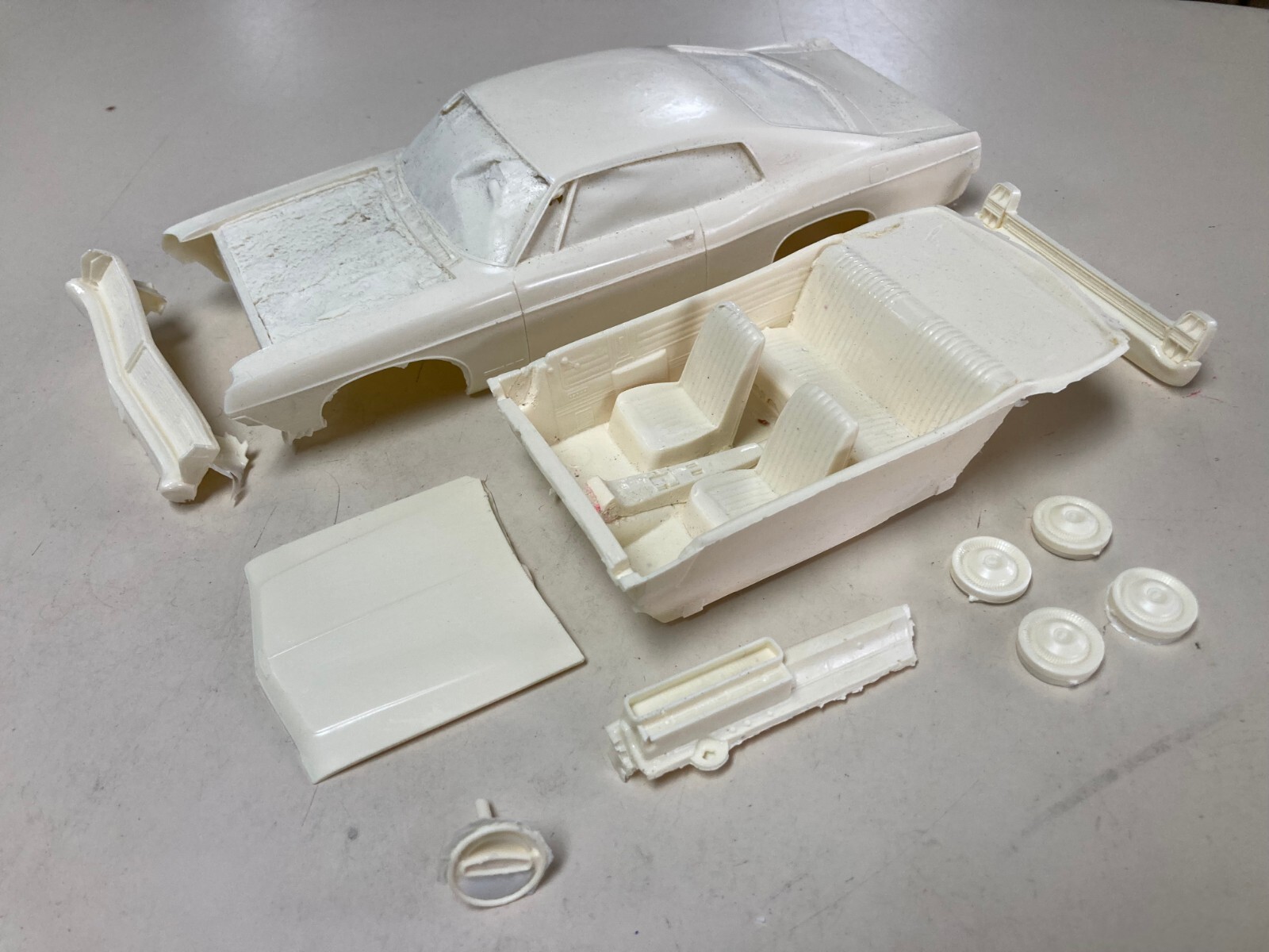 Vics Resins 1968 Ford 1/25 resin body