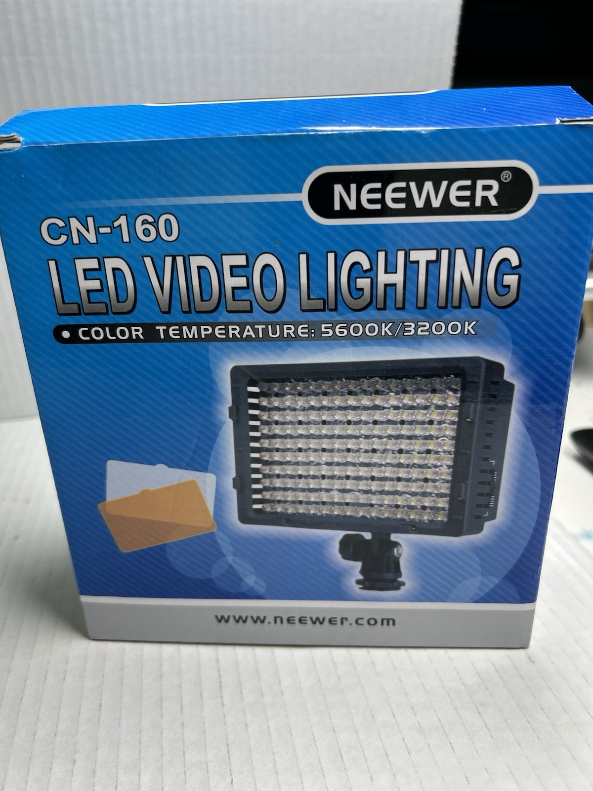 NEW NEEWER CN-160 LED VIDEO LIGHT Color temperature 5600k/3200k