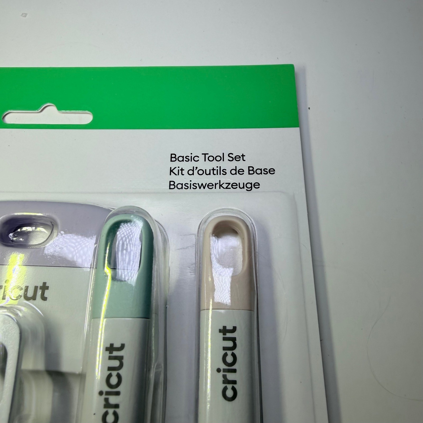 Cricut Basic Tool Set 5 Piece Crafting Kit White Pastel 2006695 NEW