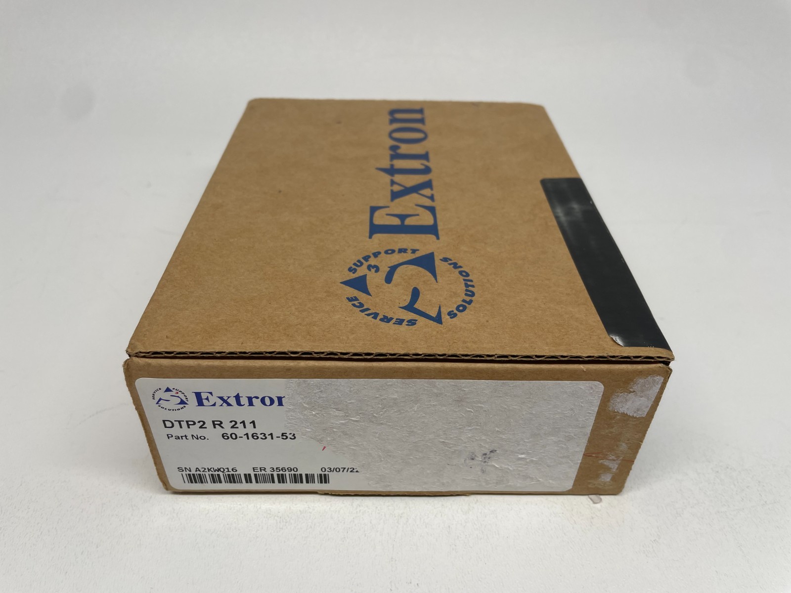 Extron DTP2 R 211 4K/60 HDMI DTP2 Receiver with Audio De-Embedding 60-1631-53