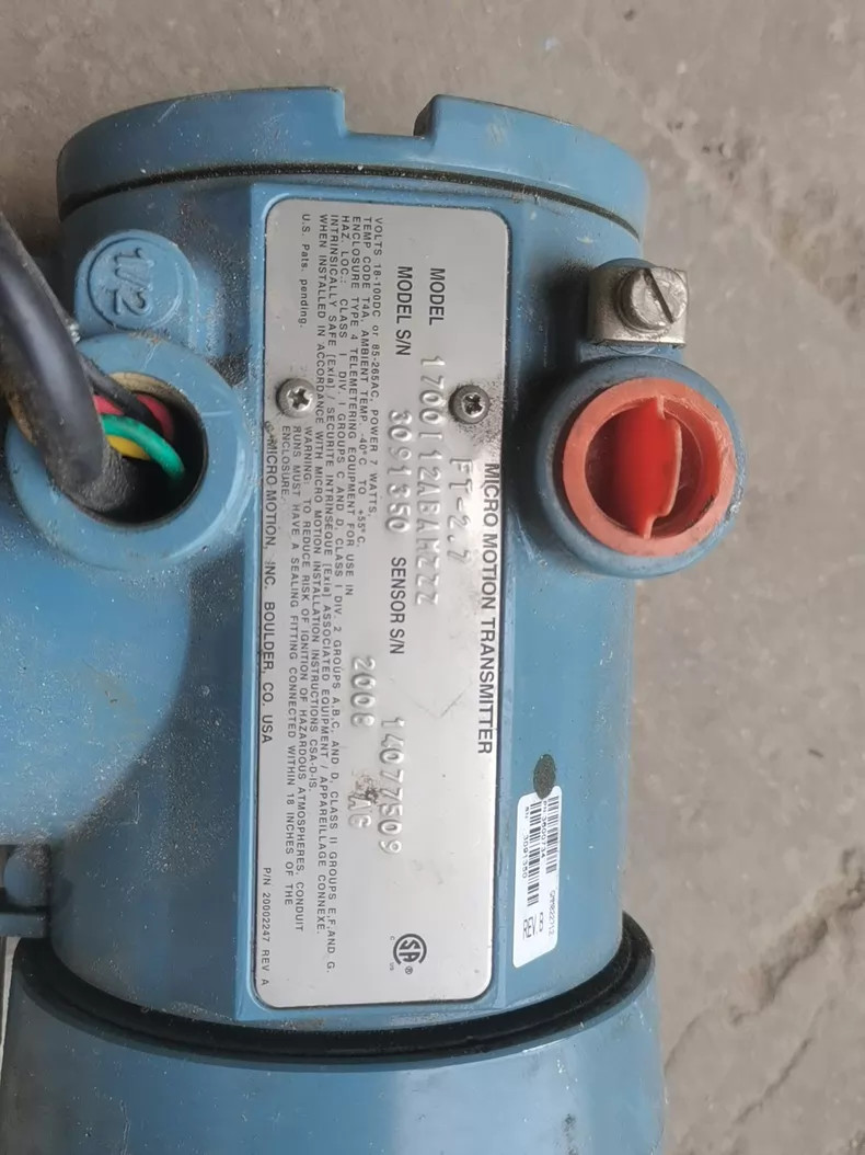 Micro Motion R100S128NCAAMZZZZUL Flow Sensor Used 1PCS