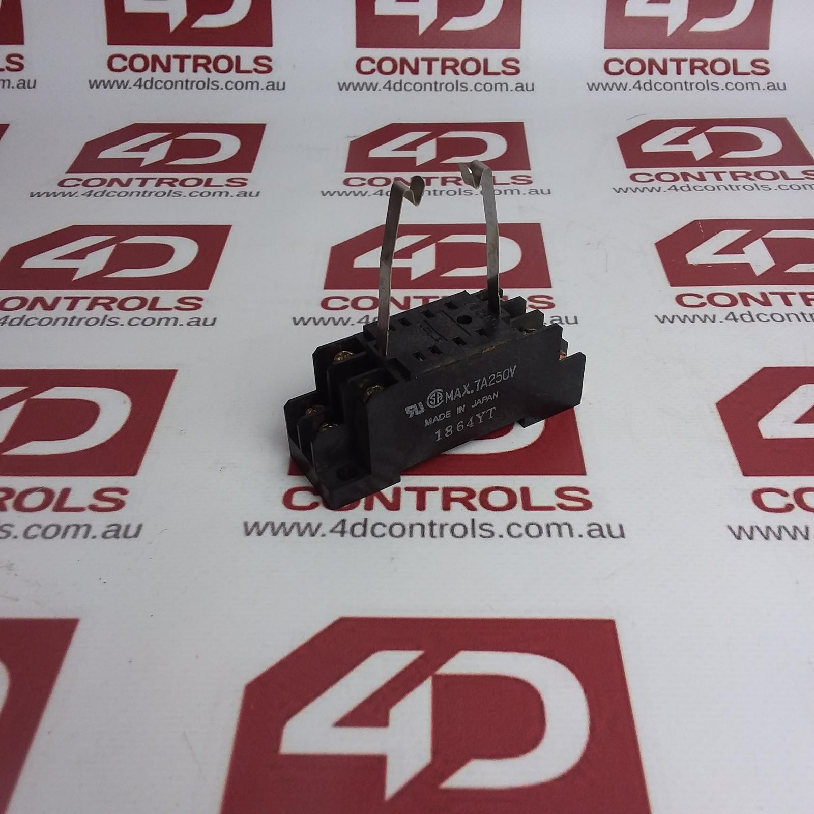 PYF08A | omron | Relay Socket, 8 Pin, 7A, 250VAC, 2 Pole, Used