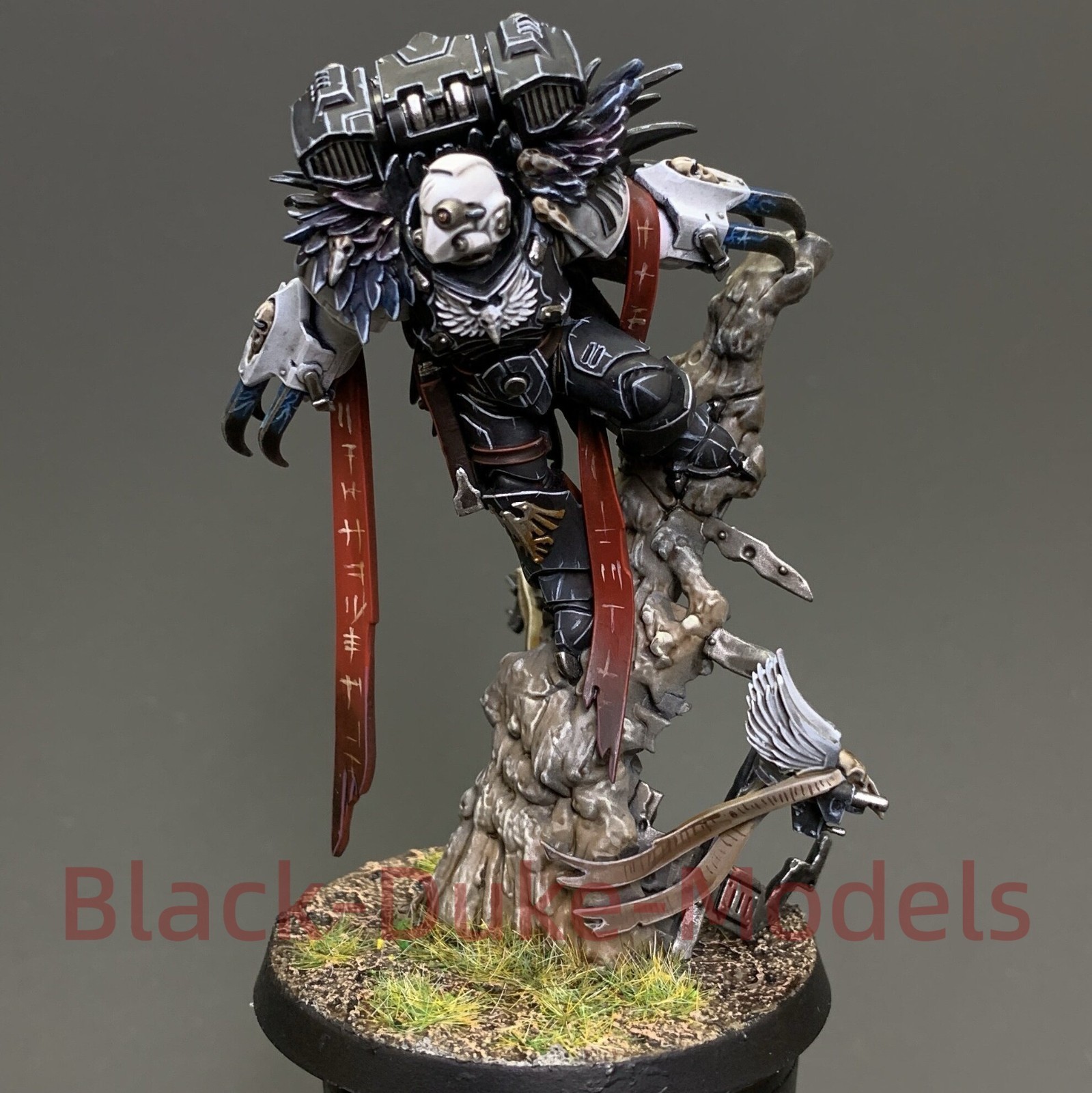 Aethon Shaan Commission Warhammer 40k Space Marines ProPainted Miniature Display