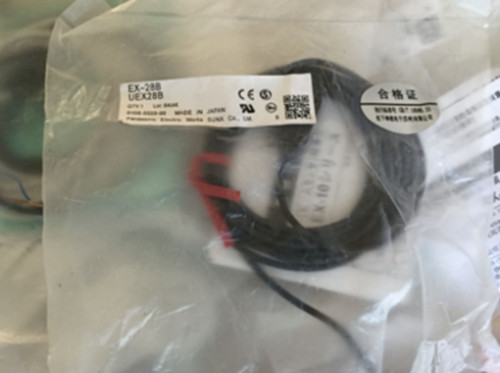 1PC NEW Panasonic Photoelectric switch EX-28B