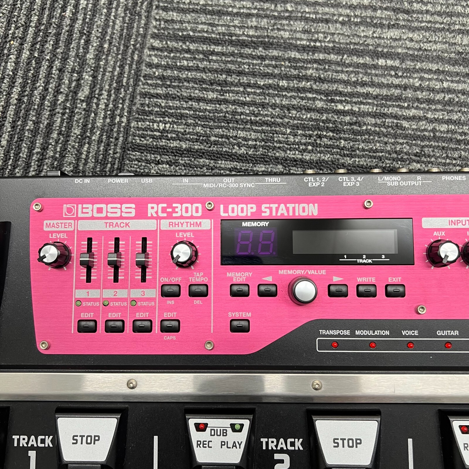 RC-300 Loop Station: Ultimate Looping Effects Processor
