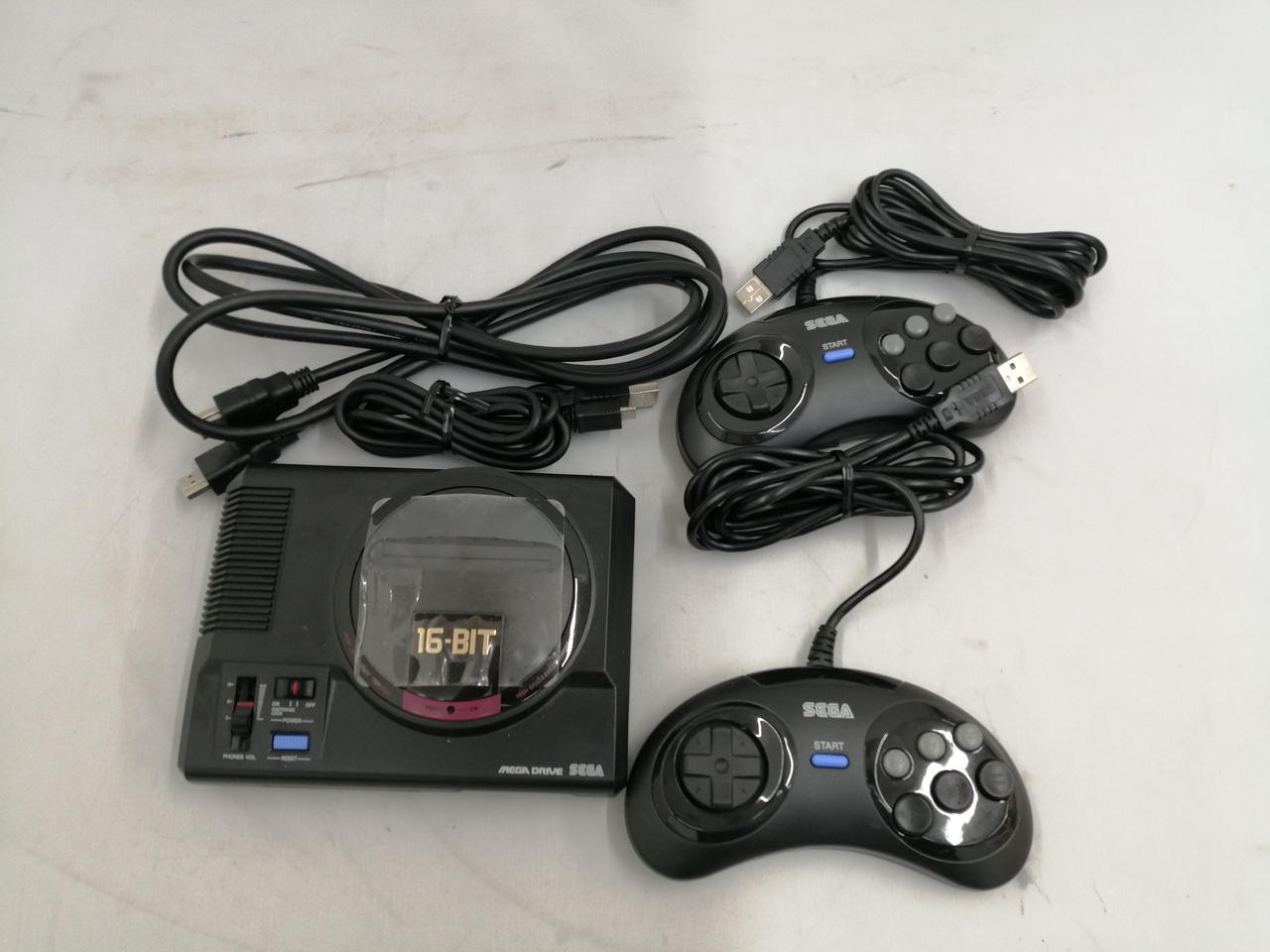Mega Drive Mini W Model HAA 2520 SEGA