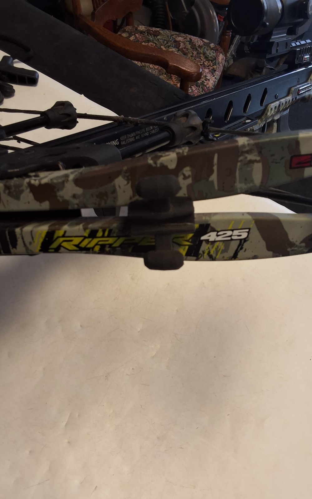 Killer Instinct Ripper 425 Crossbow With Scope, Pull String, And Six Bolts